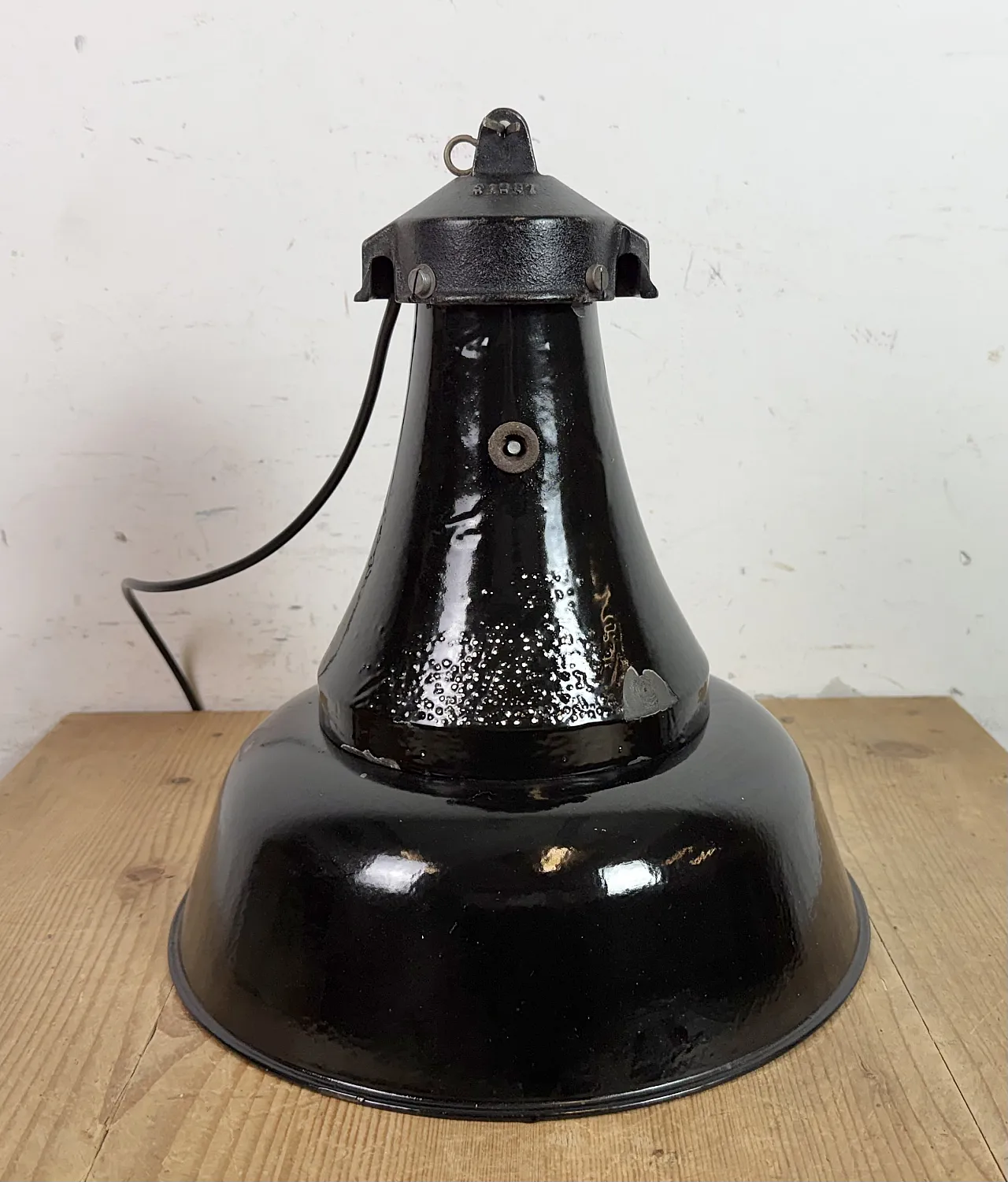 Industrial Black Enamel Bauhaus Pendant Lamp, 1930s 12