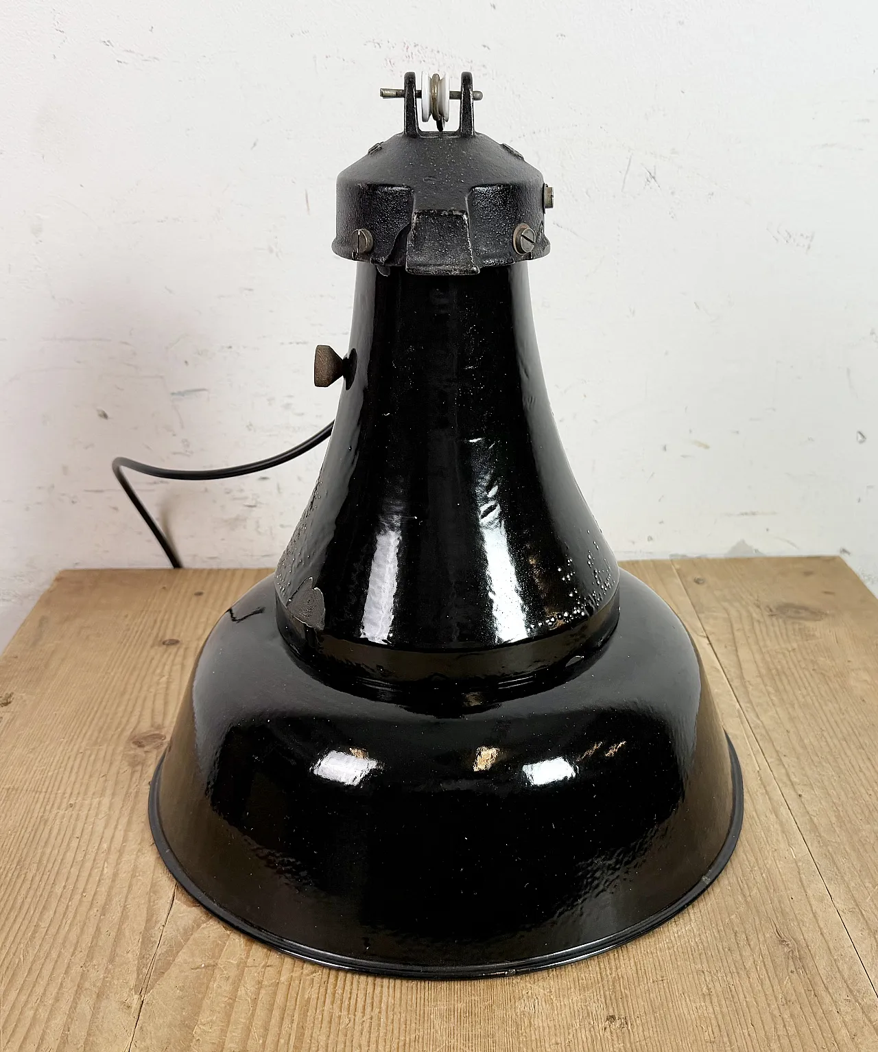 Industrial Black Enamel Bauhaus Pendant Lamp, 1930s 14