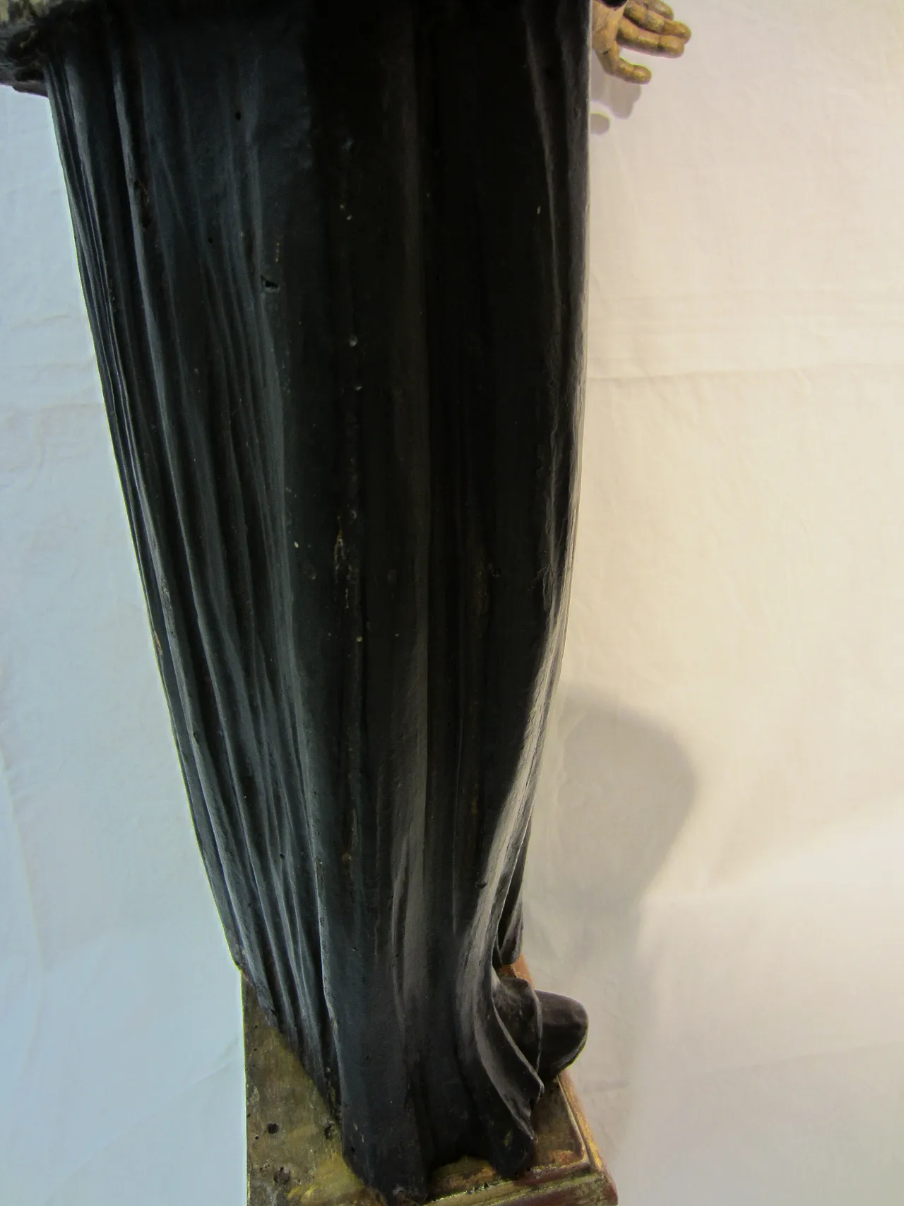 Polychrome wooden sculpture, 17th century 6