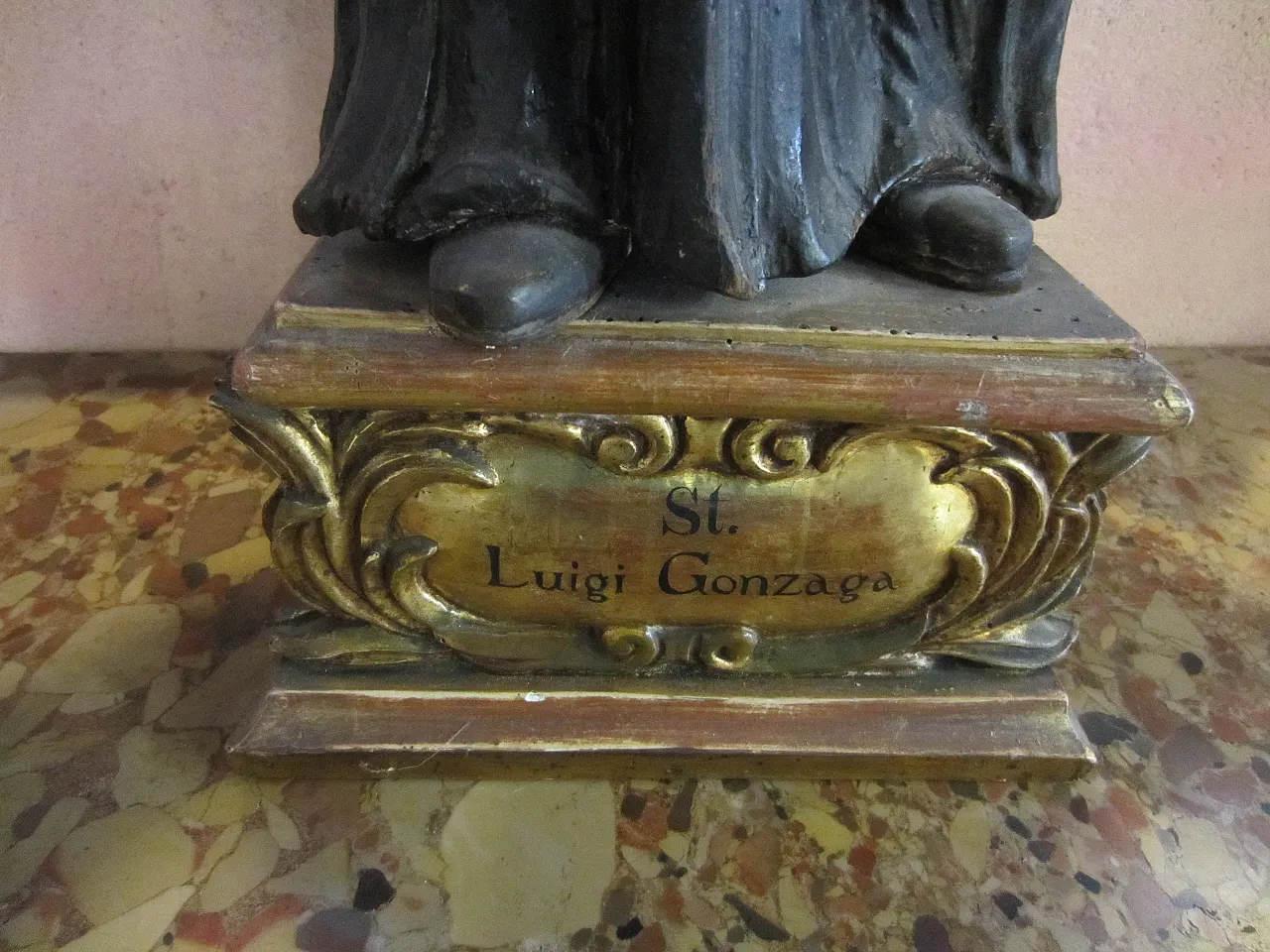 Polychrome wooden sculpture, 17th century 22