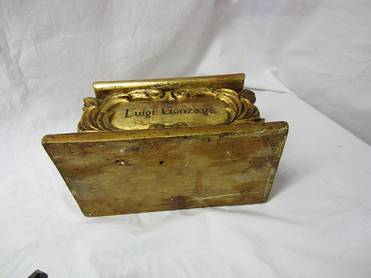 Polychrome wooden sculpture, 17th century 24