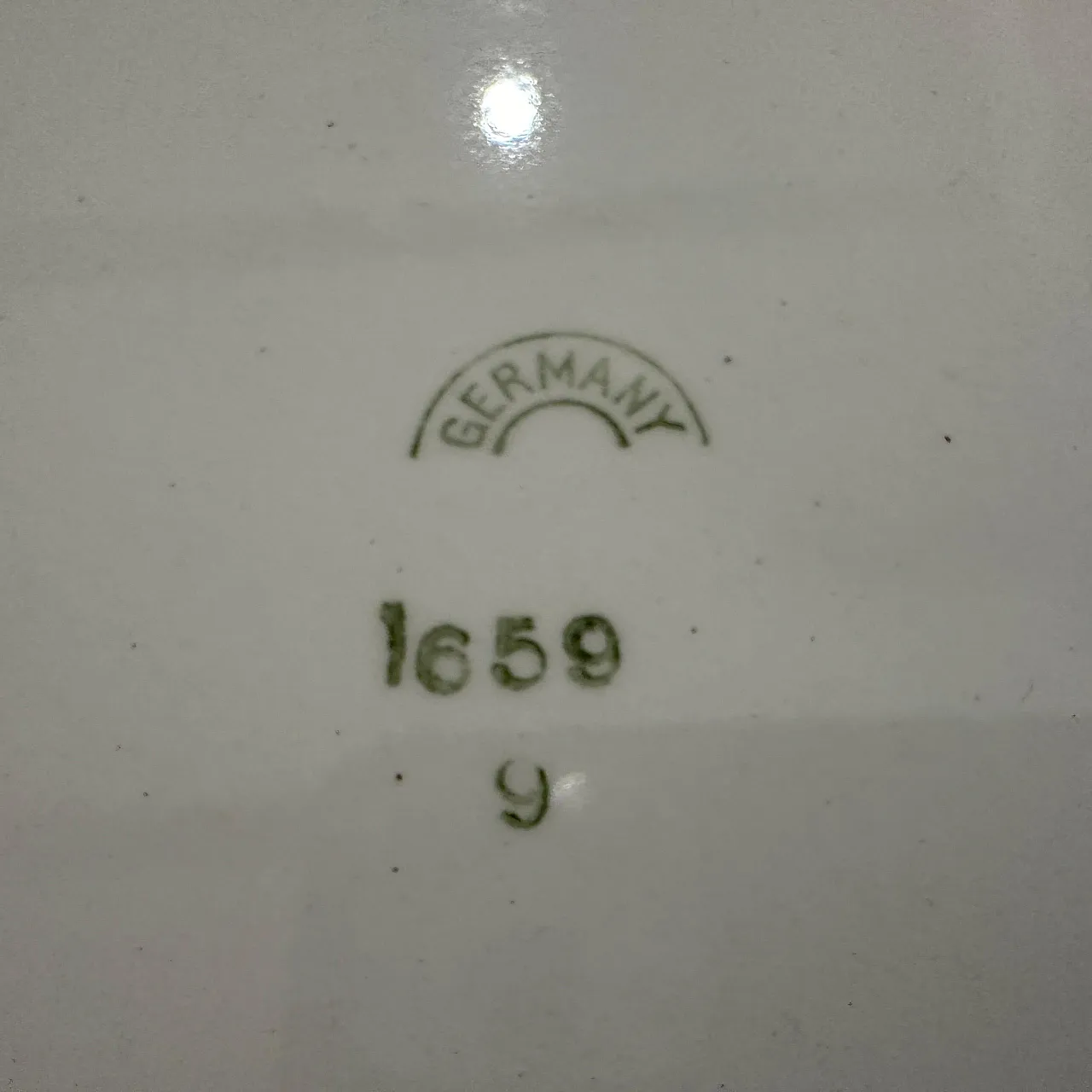 Air brushed ceramic and silver plate round tray, 1930s 3