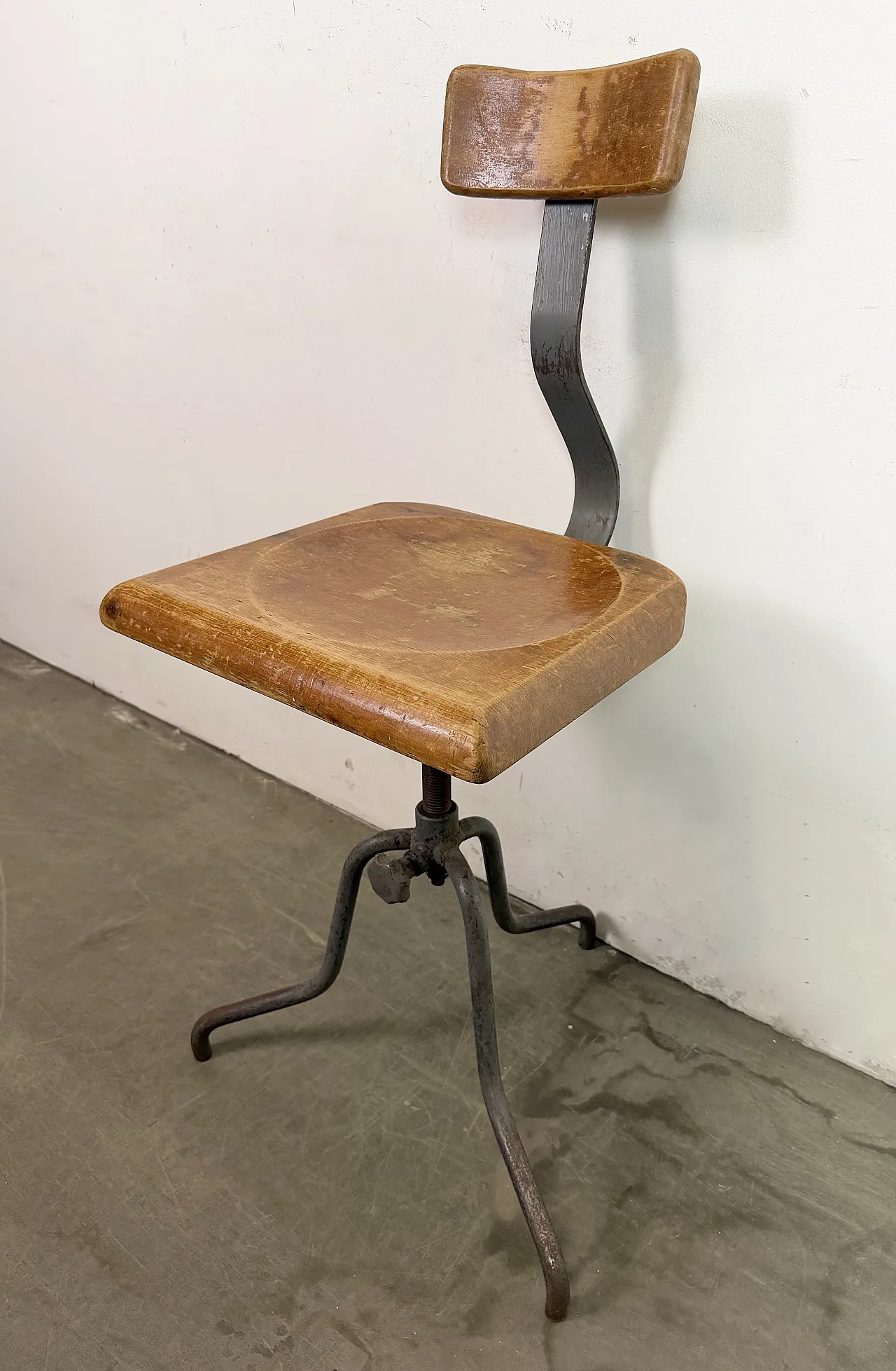 Industrial Factory Swivel Chair, 1950s 5