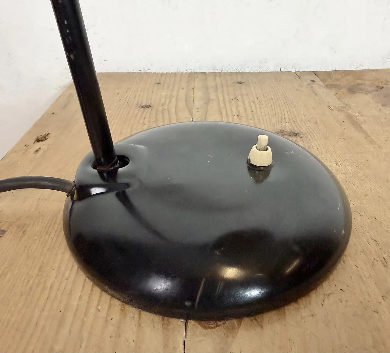 Black Industrial Bauhaus Table Lamp from Escolux, 1930s 20