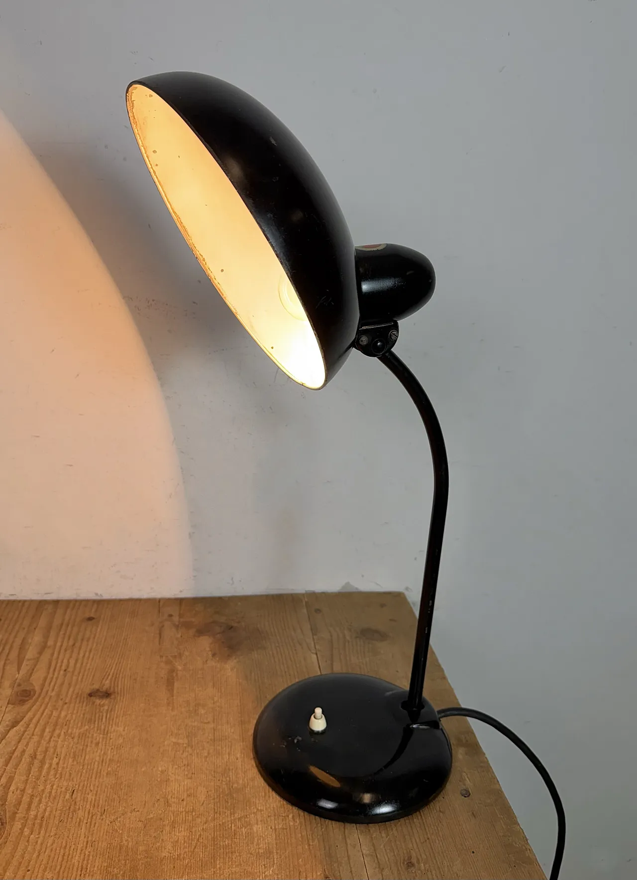 Black Industrial Bauhaus Table Lamp from Escolux, 1930s 22