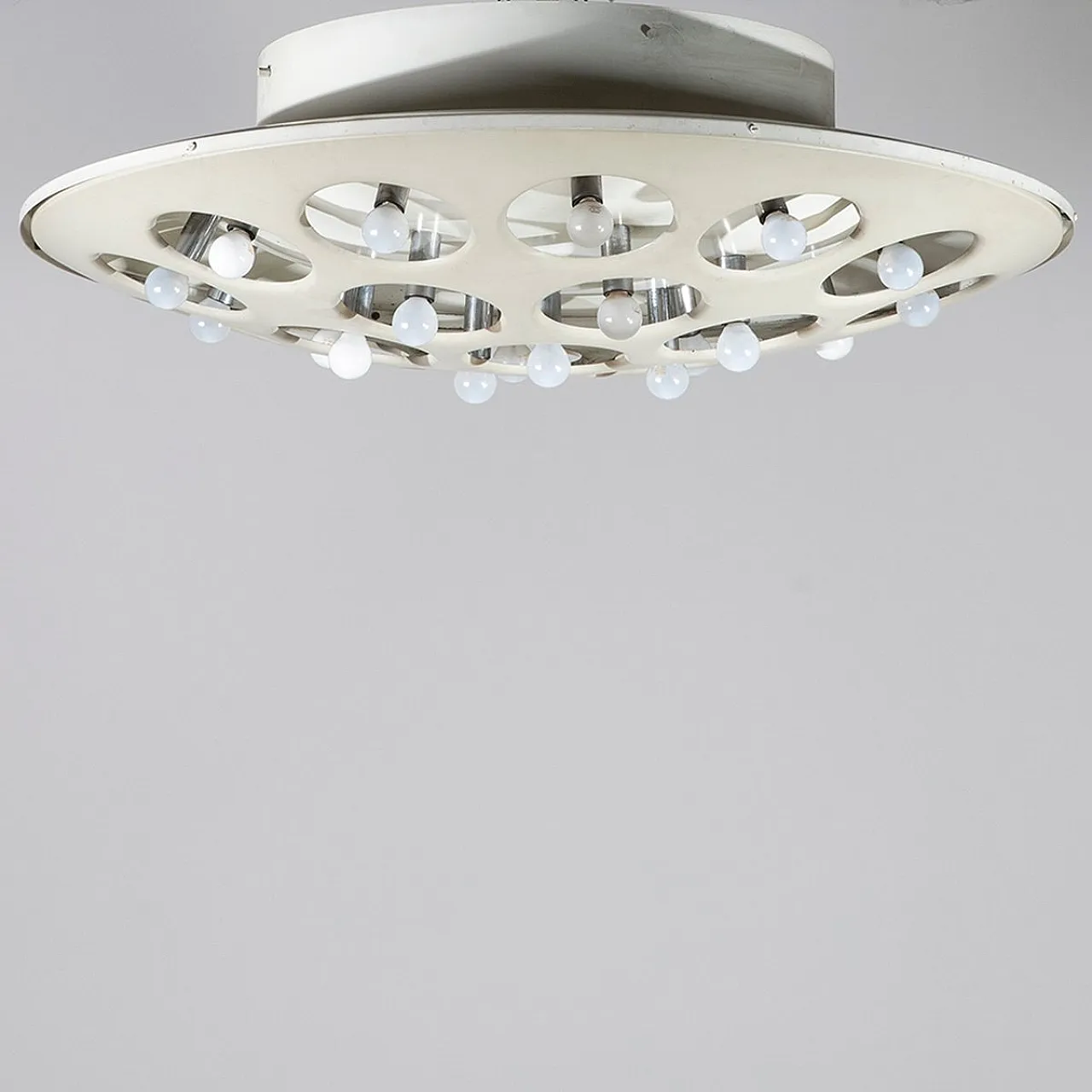 Model CP3529 chandelier in lacquered aluminum by Stilnovo, 1960s 1