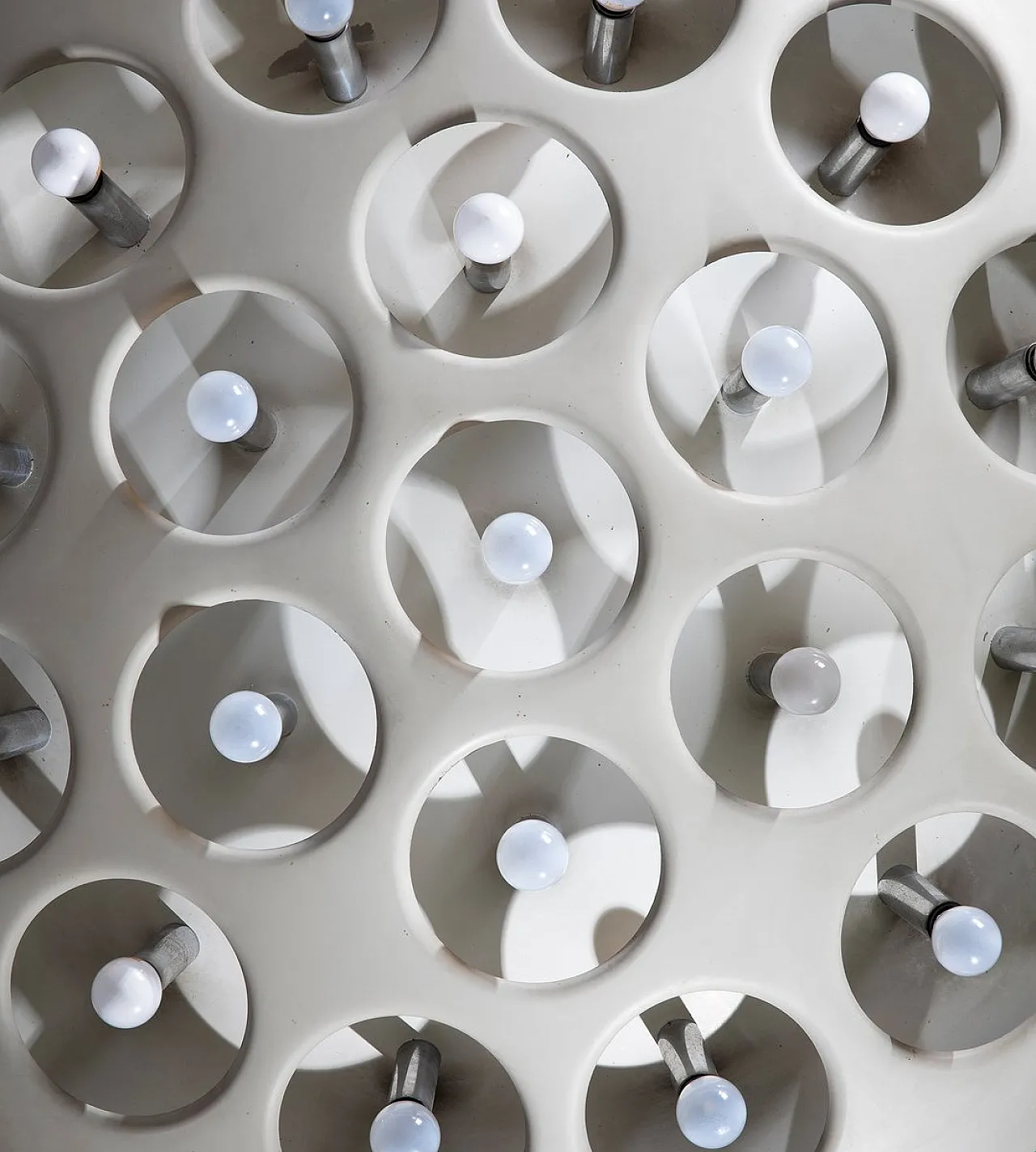 Model CP3529 chandelier in lacquered aluminum by Stilnovo, 1960s 6