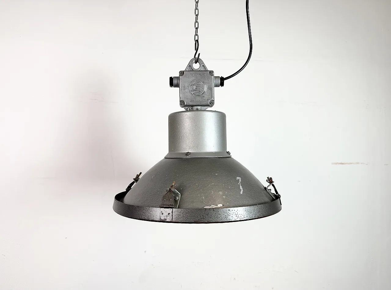 Industrial Grey Hammer Paint Pendant Lamp from Elektrosvit, 1960s 2