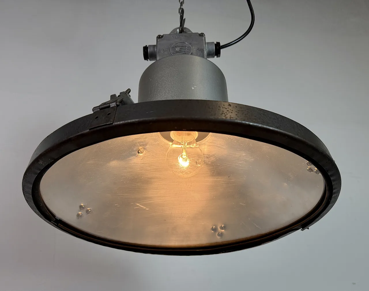 Industrial Grey Hammer Paint Pendant Lamp from Elektrosvit, 1960s 12