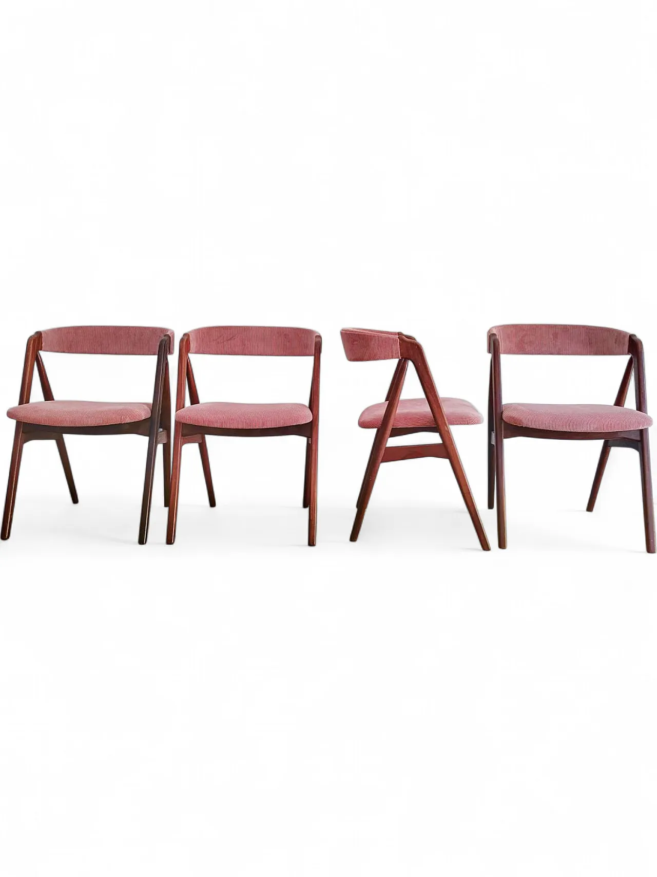 4 chairs by Th. Harlev Chairs in teak and pink velvet, 60s 13