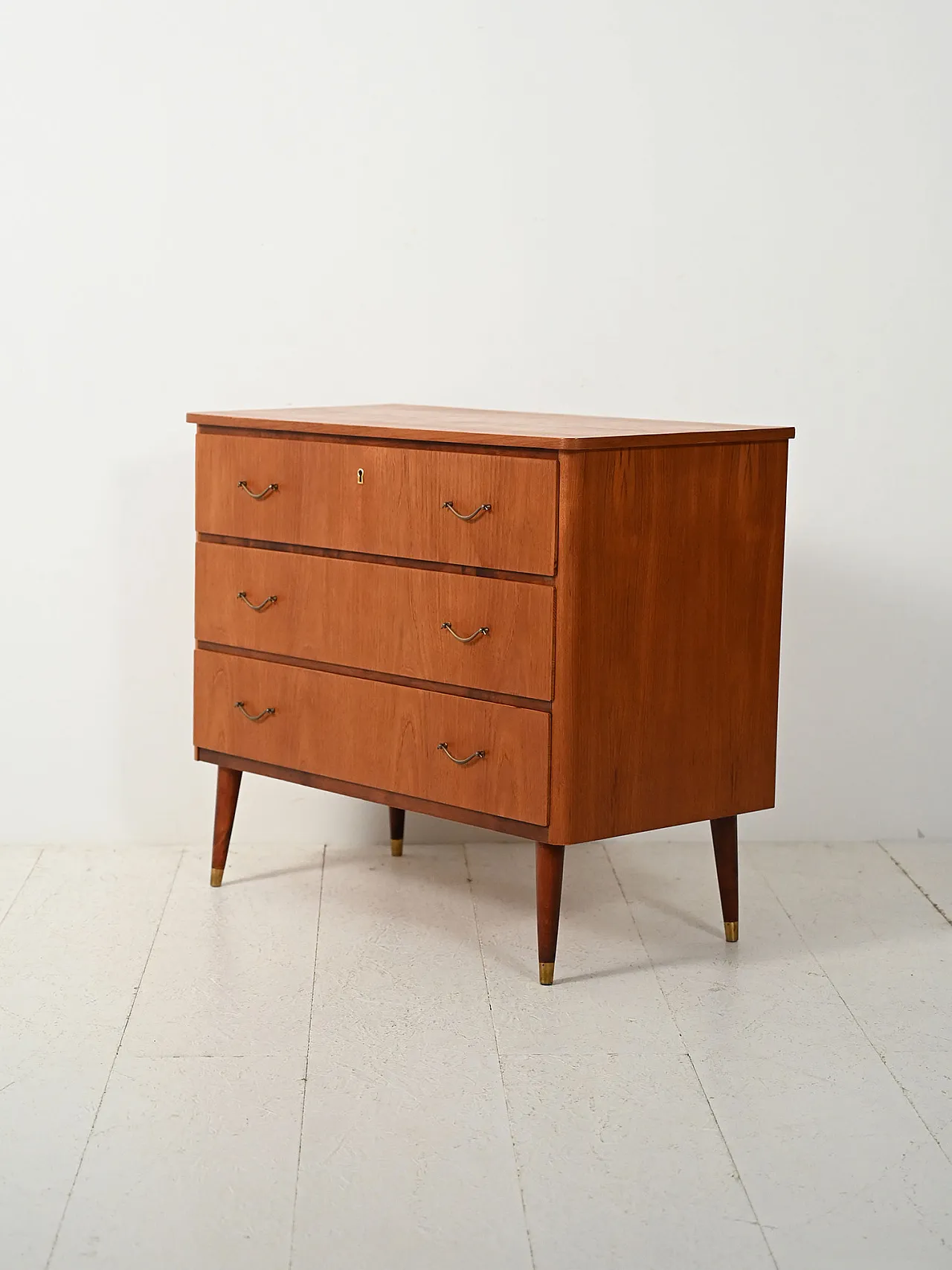Scandinavian chest of drawers in teak and mahogany with brass inserts 4