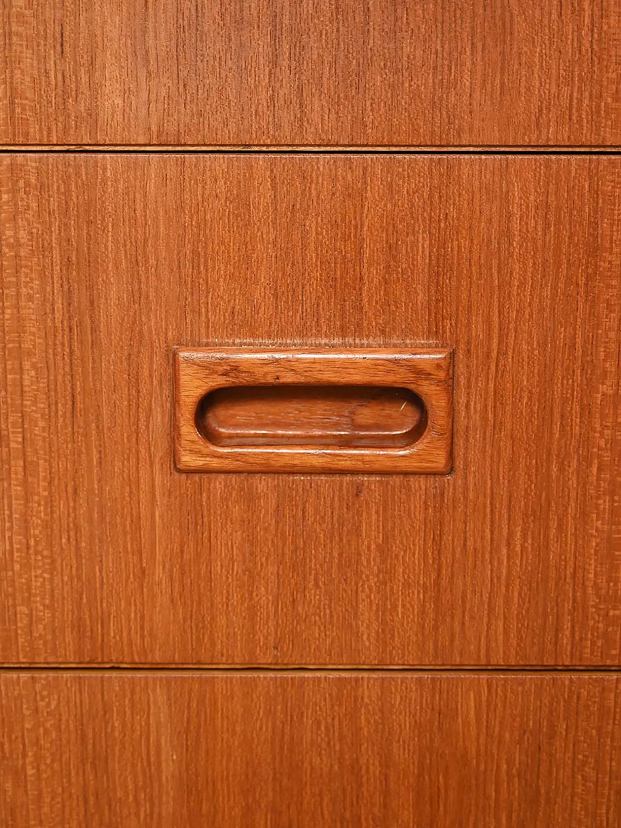 Small Scandinavian chest of drawers with black profiles Bodafors 5