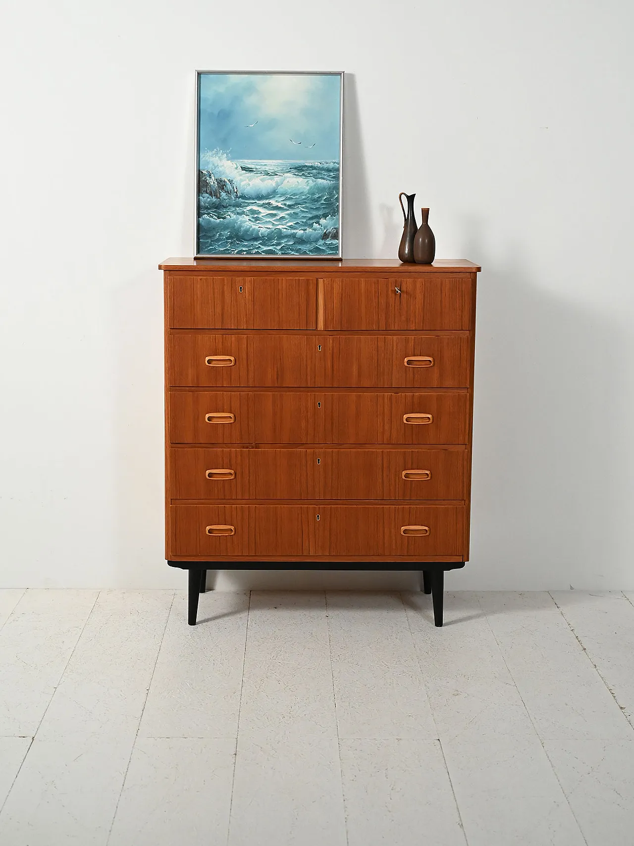 Scandinavian chest of drawers with double top drawer, 60s 1