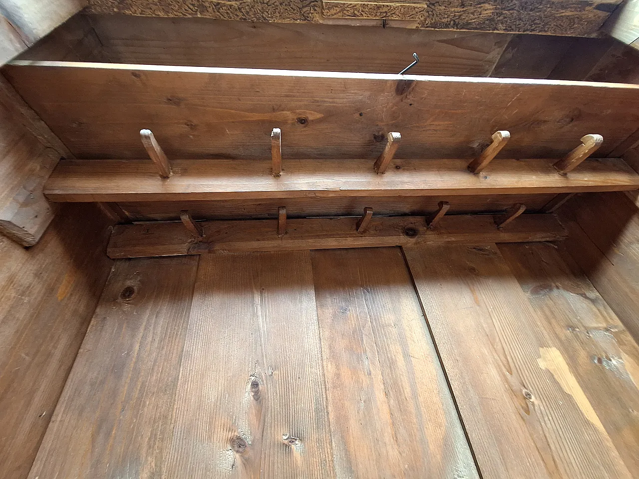 Austrian painted wardrobe with polychrome decorations,  19th century 23