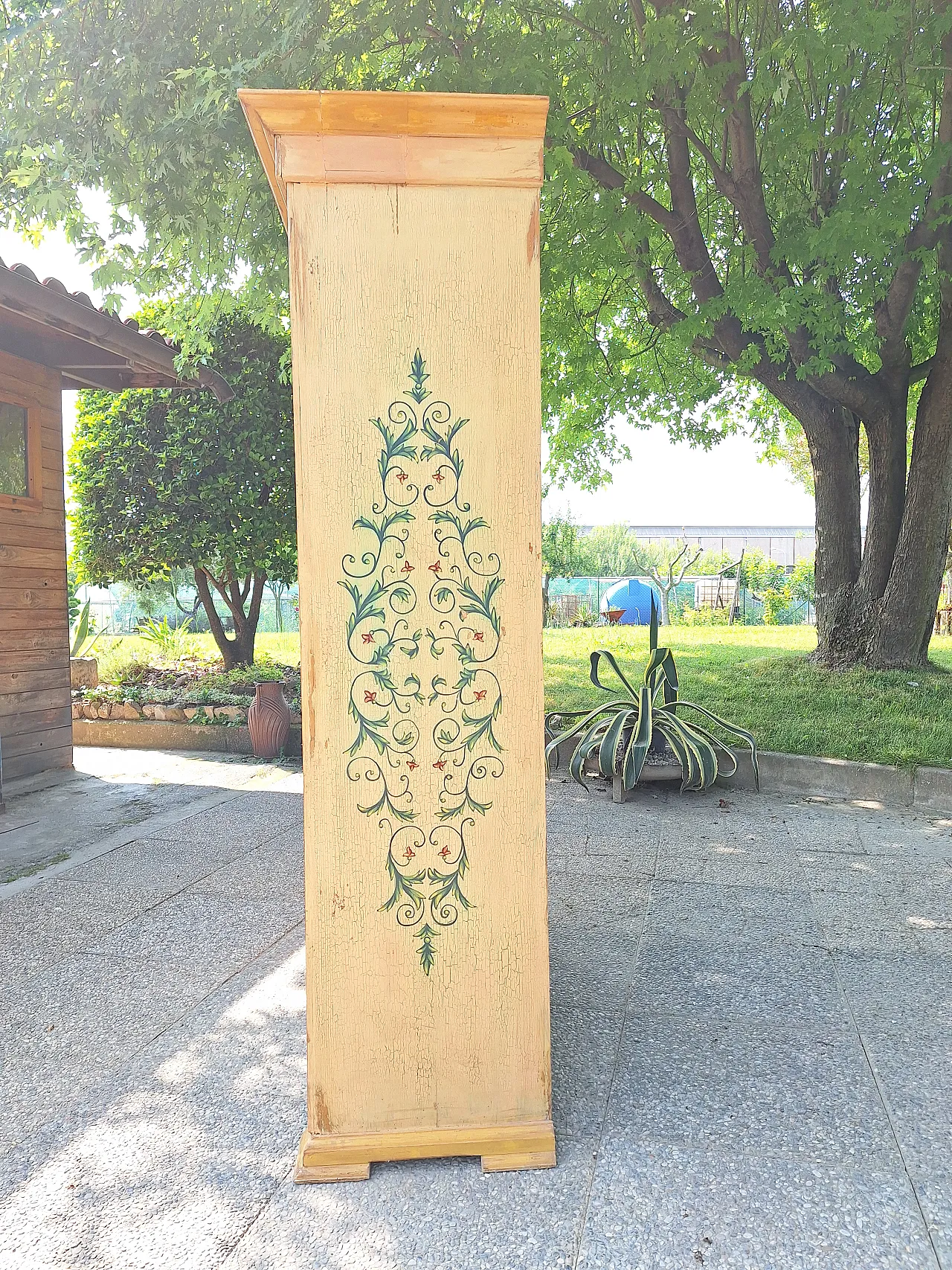 Austrian painted wardrobe with polychrome decorations,  19th century 33
