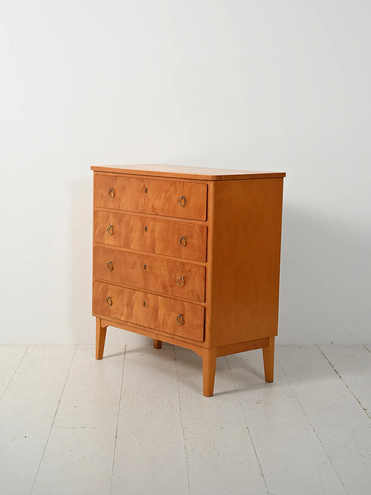 Cassettiera scandinava in betulla con maniglie in ottone, anni '50 4