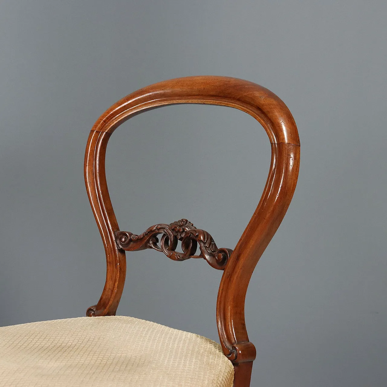 Coppia di sedie in noce, metà '800 5