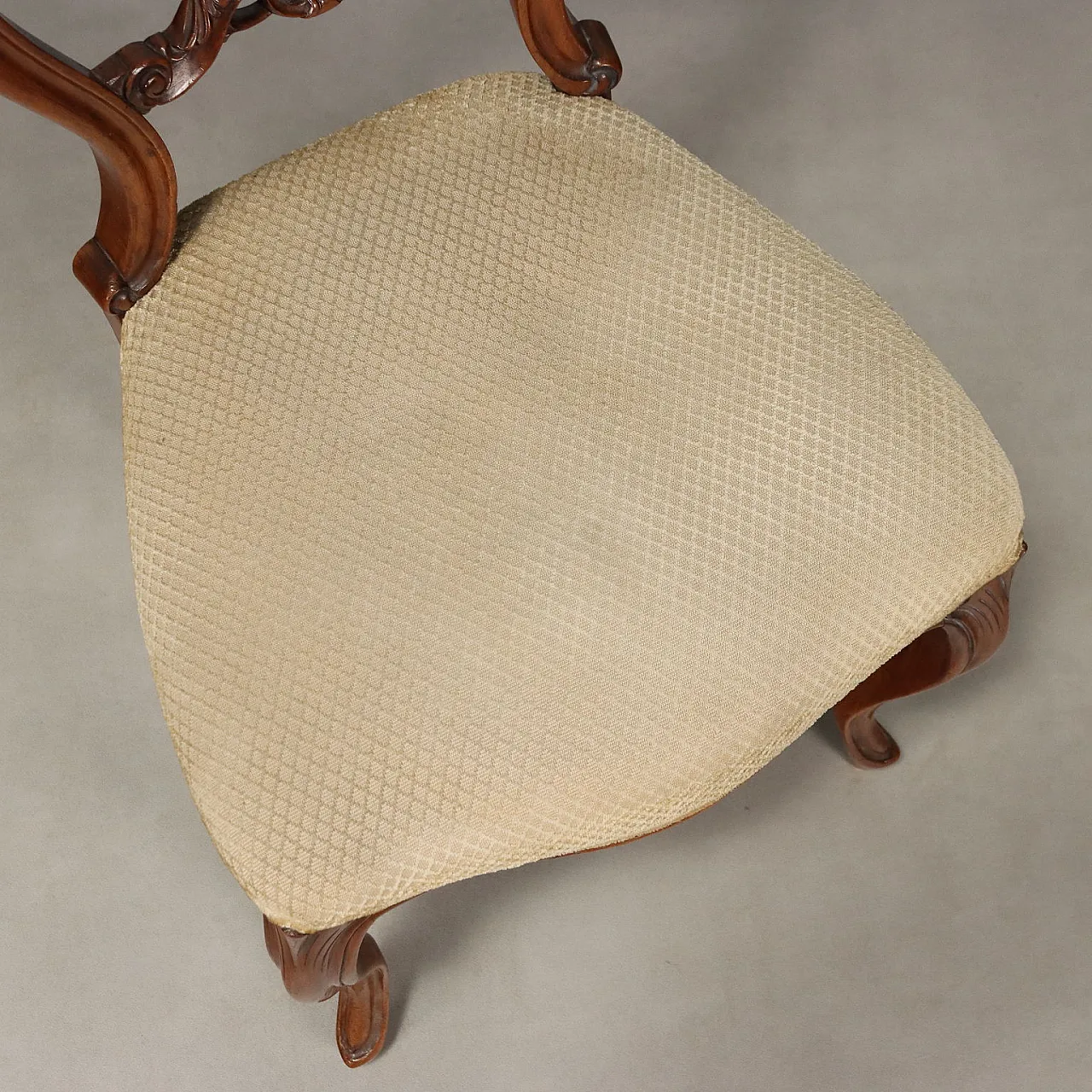 Coppia di sedie in noce, metà '800 8