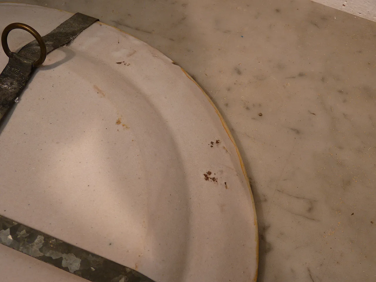 Maiolica plate by Castelli, 19th century 17