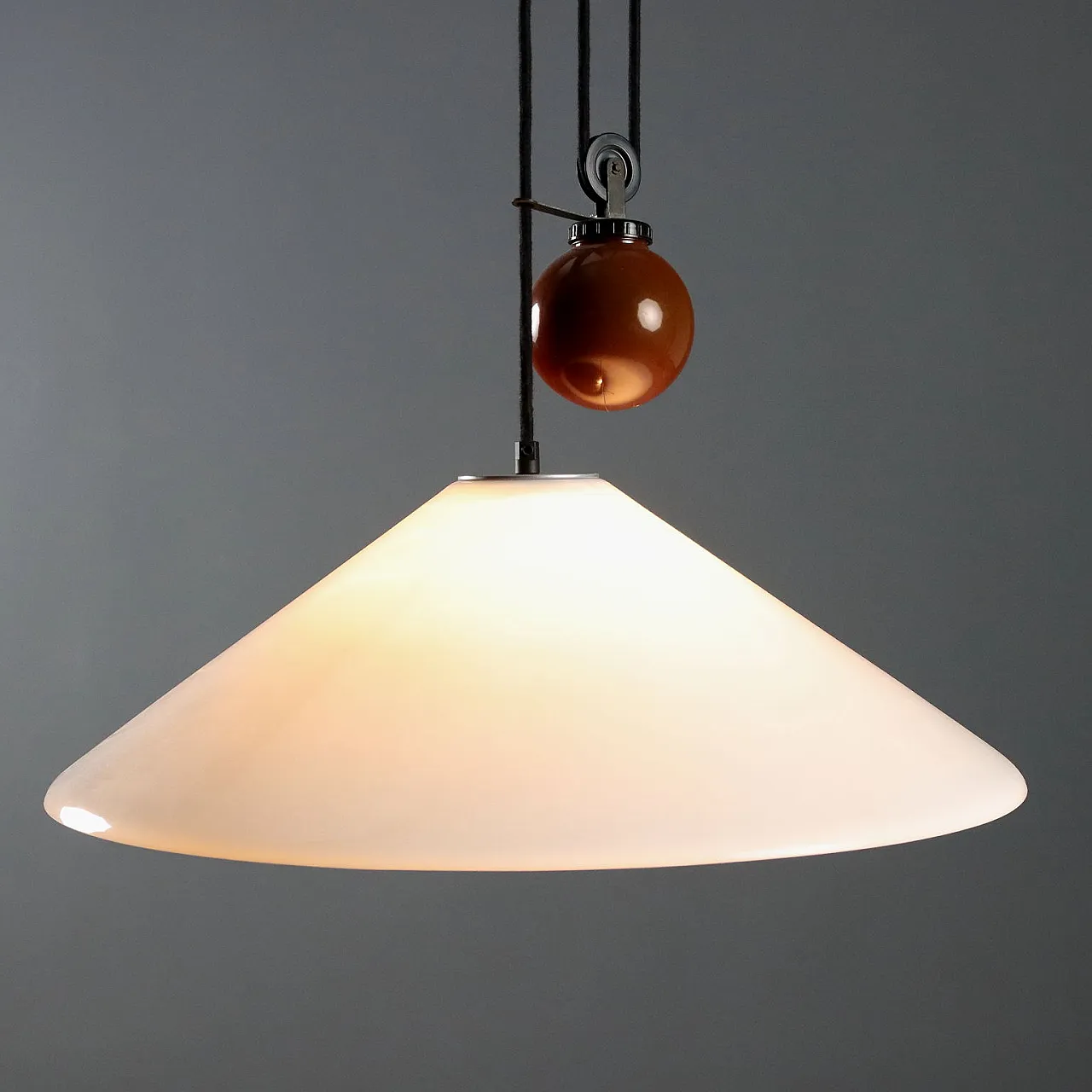 Lampada in metacrilato bianco, '900 3