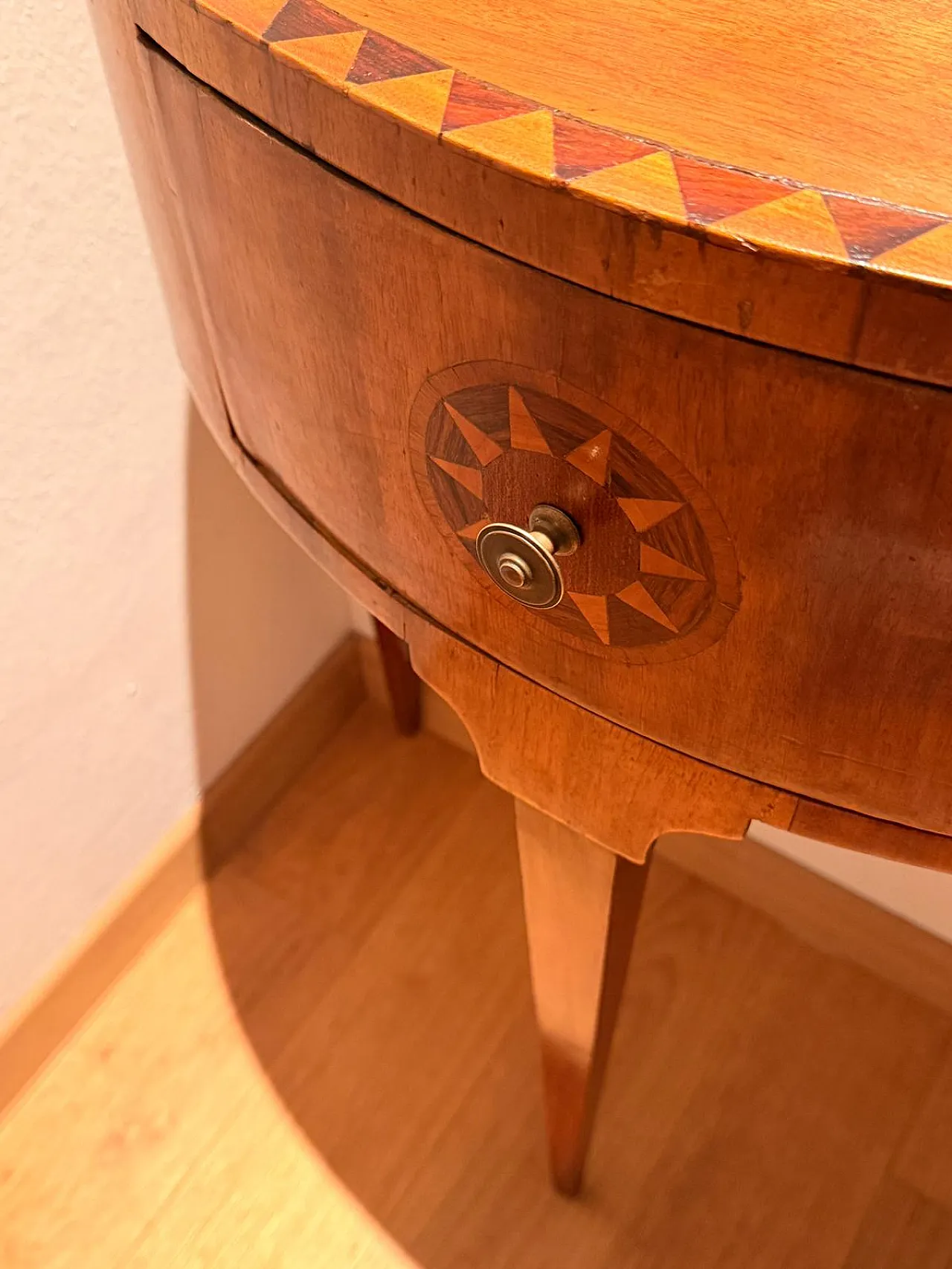Mid-century Italian Neoclassical style inlaid walnut Atelier, 50s 3