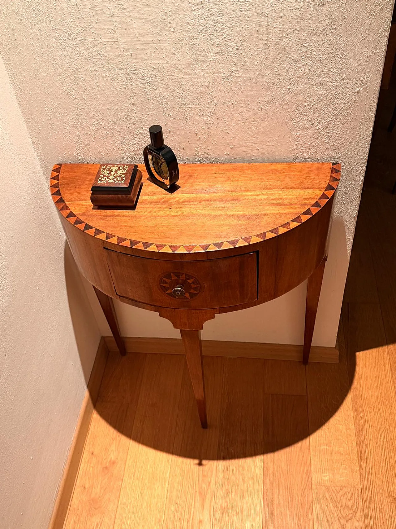 Mid-century Italian Neoclassical style inlaid walnut Atelier, 50s 4