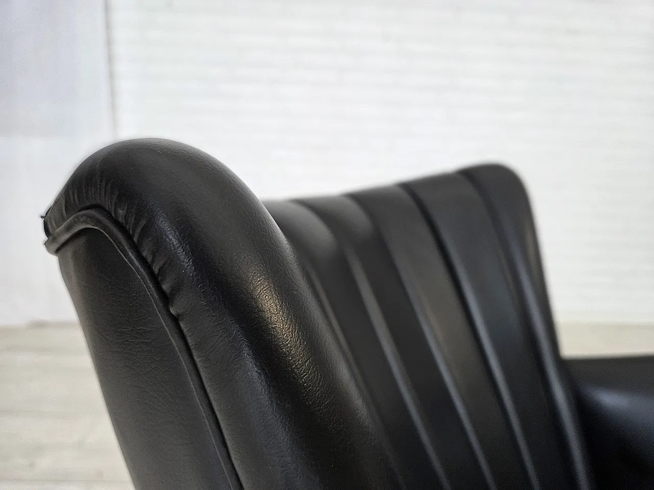 1970s, Danish design by Svend Skipper, armchair, model "Teddy". 5