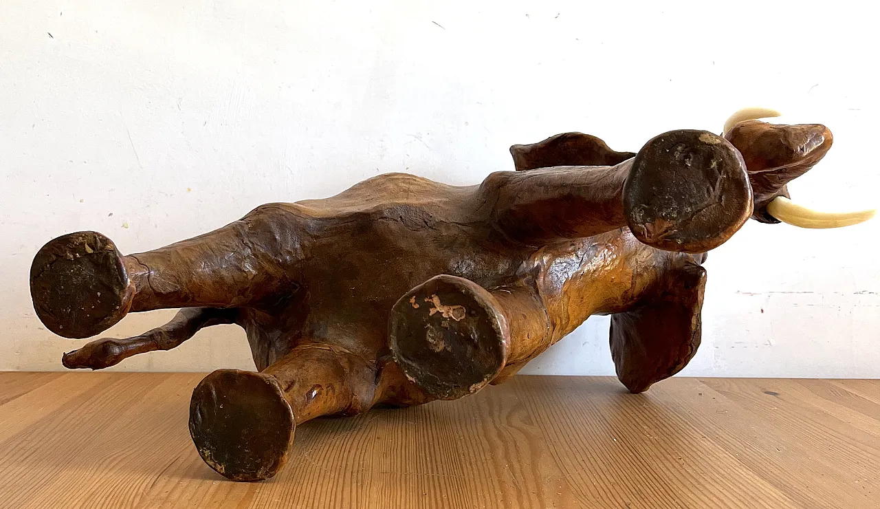Scultura di elefante in pelle, anni '60 4