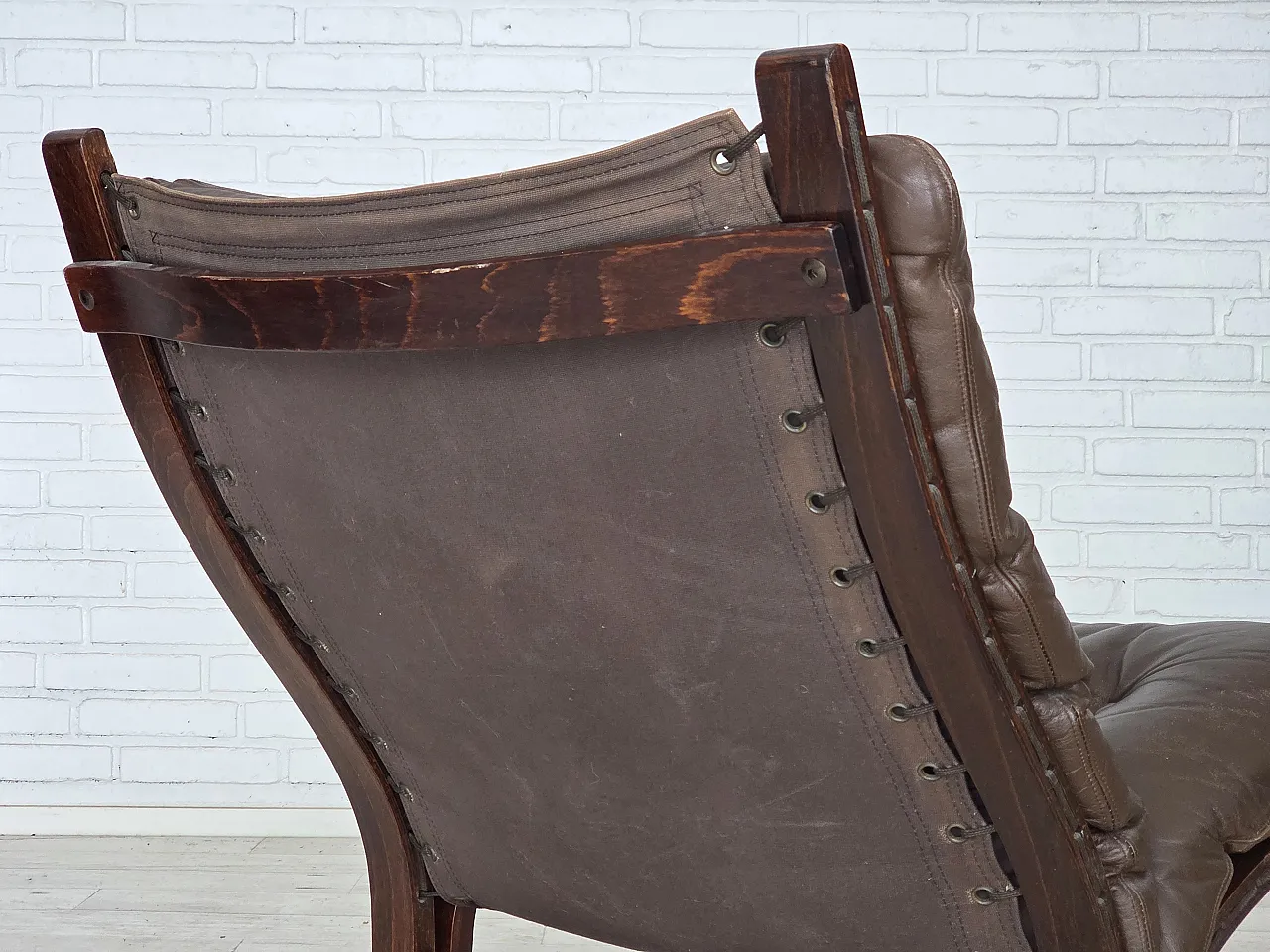 Norwegian armchair model Siesta by Ingmar Relling, 70s 12