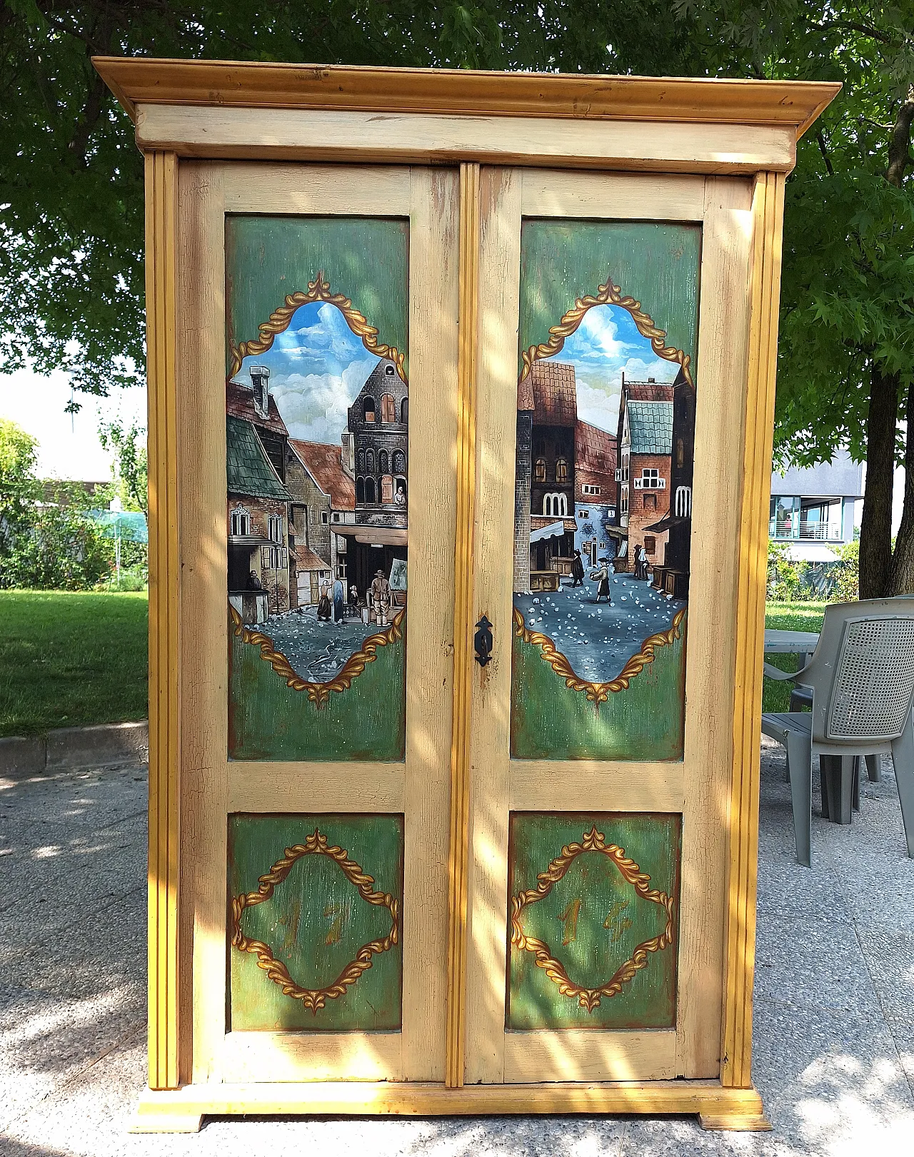Austrian painted wardrobe with polychrome decorations,  19th century 34
