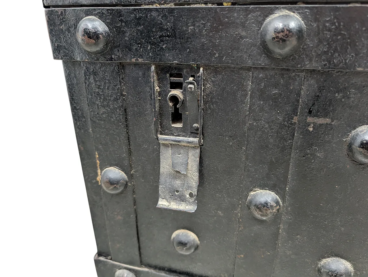 Iron armored chest, early 20th century 6