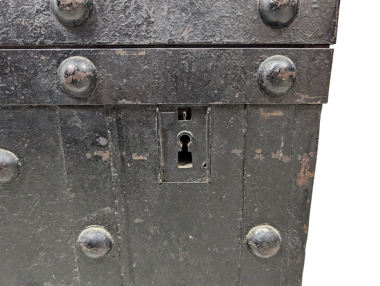 Iron armored chest, early 20th century 7