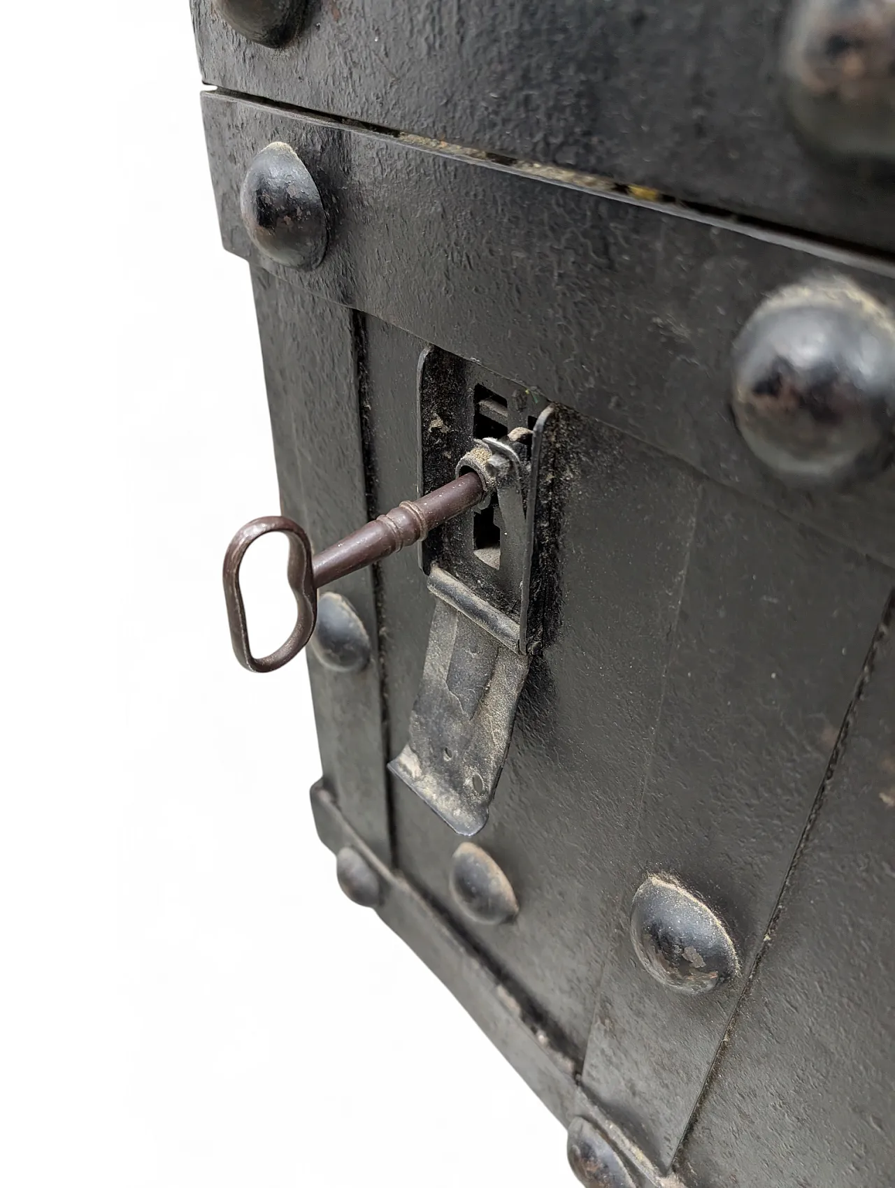 Iron armored chest, early 20th century 15