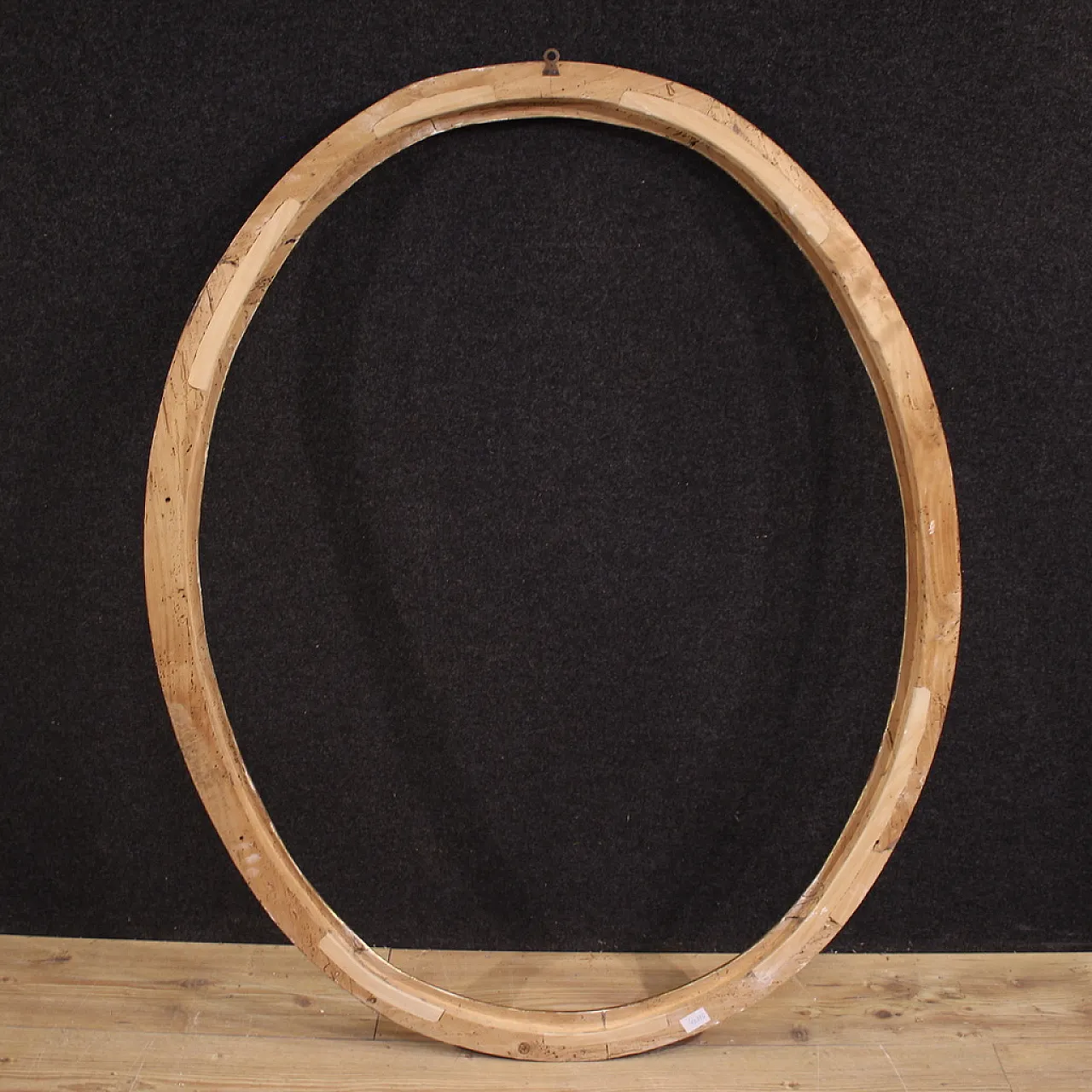Italian oval golden frame, 19th century 10