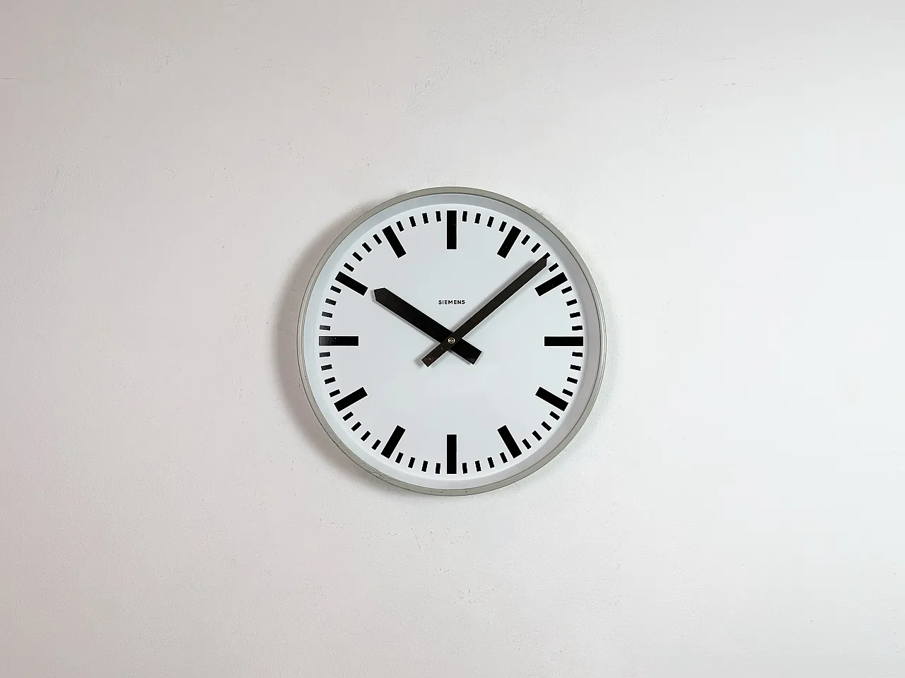 Grey Industrial Factory Wall Clock from Siemens, 1970s 2