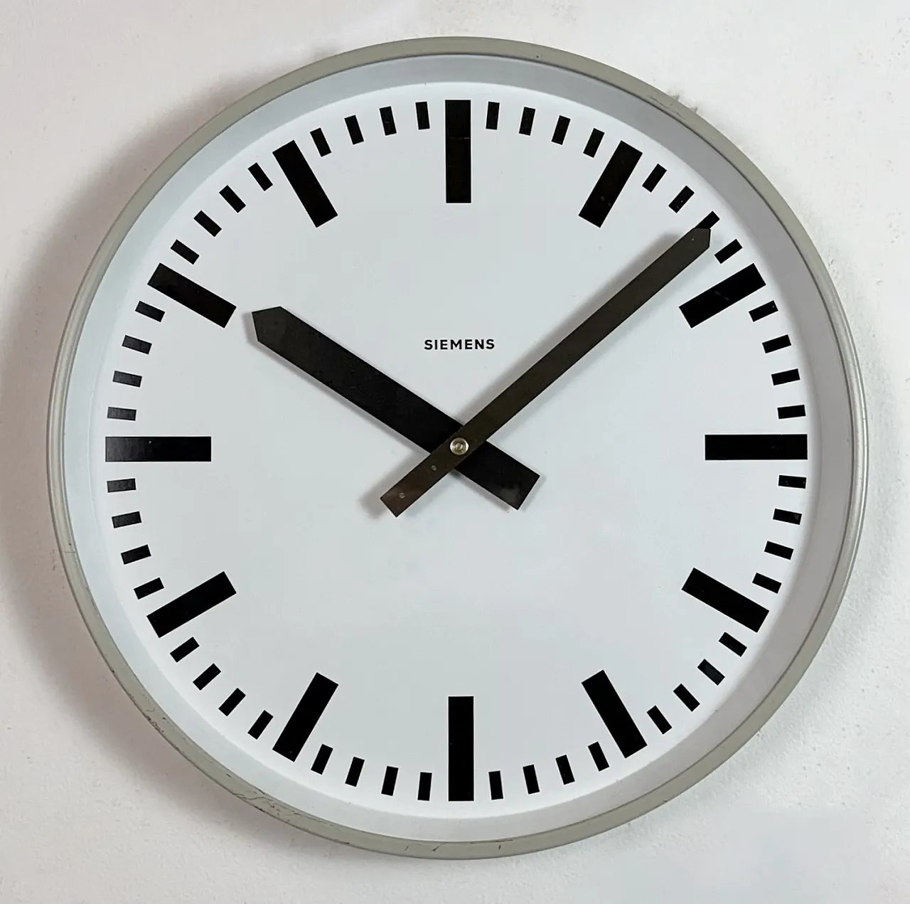 Grey Industrial Factory Wall Clock from Siemens, 1970s 3