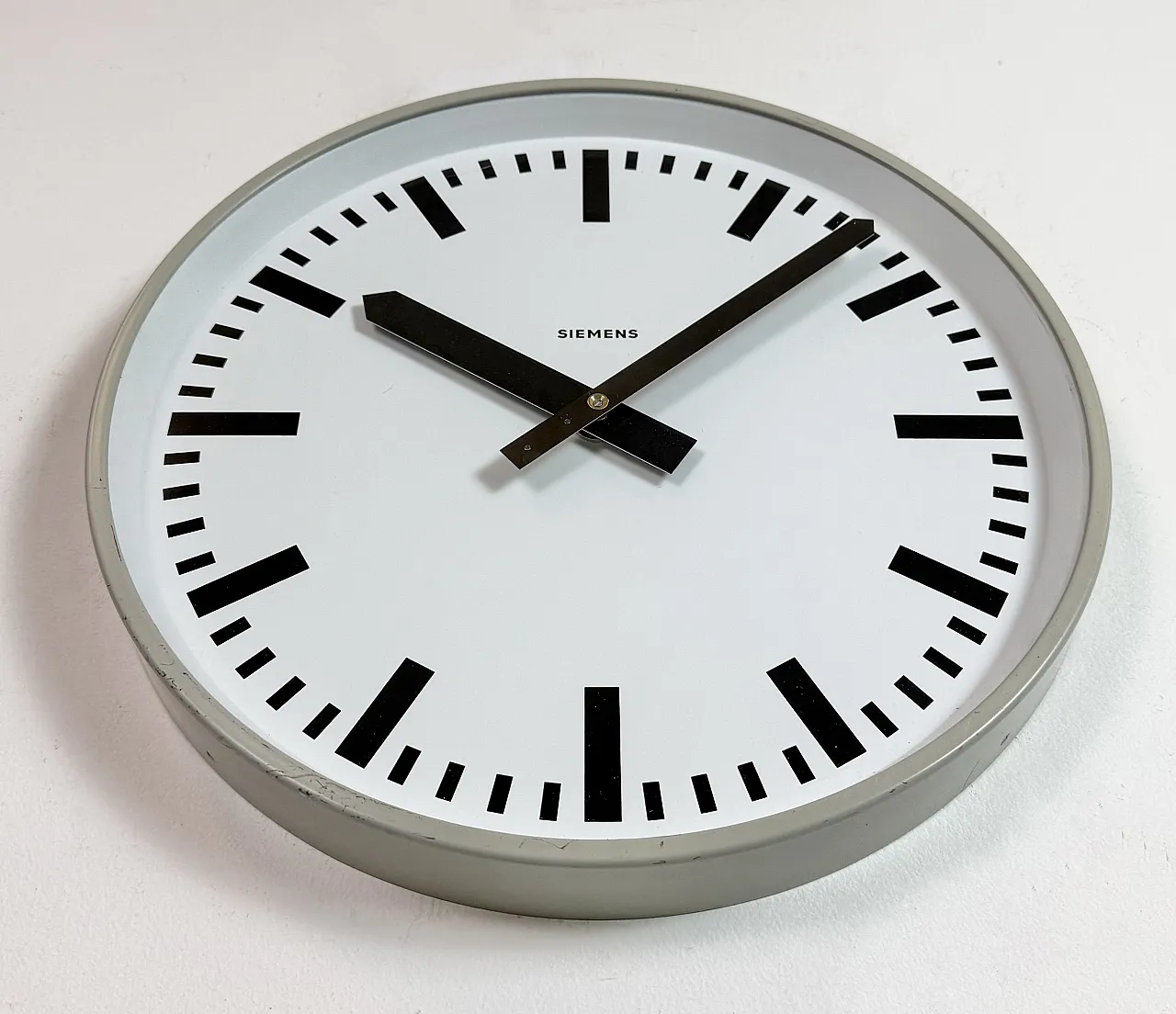 Grey Industrial Factory Wall Clock from Siemens, 1970s 7