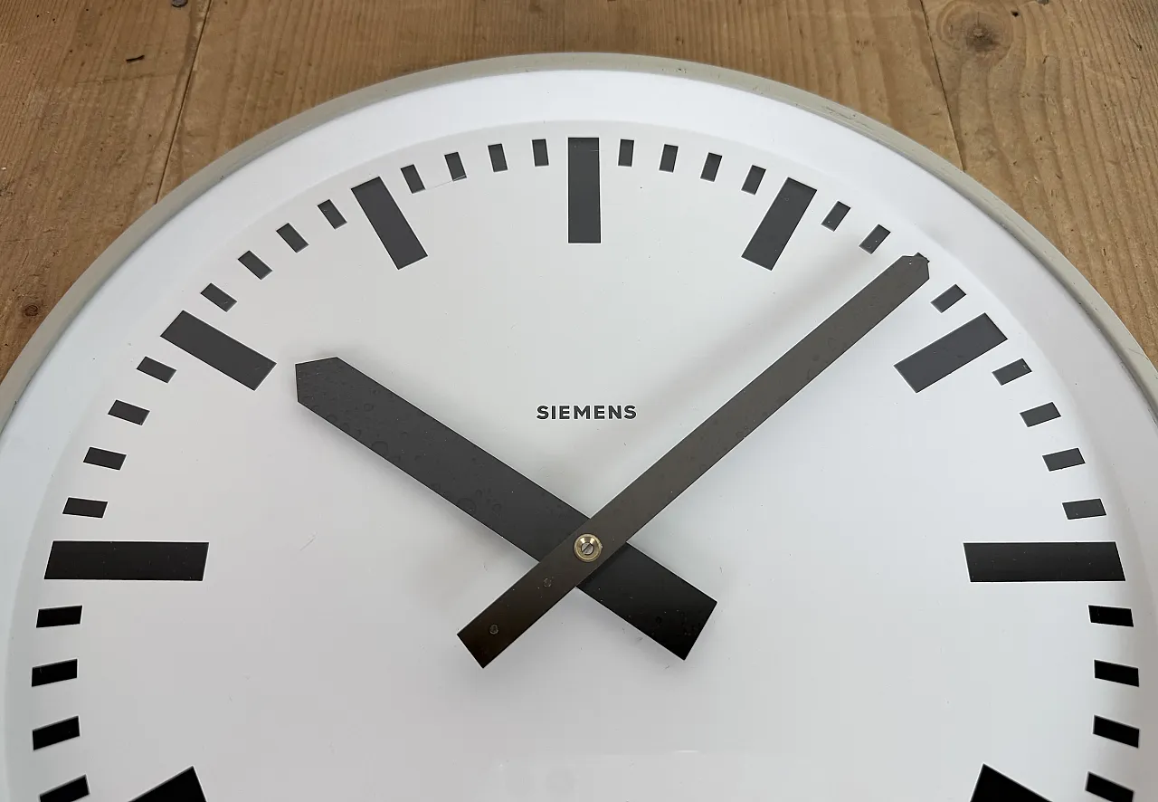 Grey Industrial Factory Wall Clock from Siemens, 1970s 10