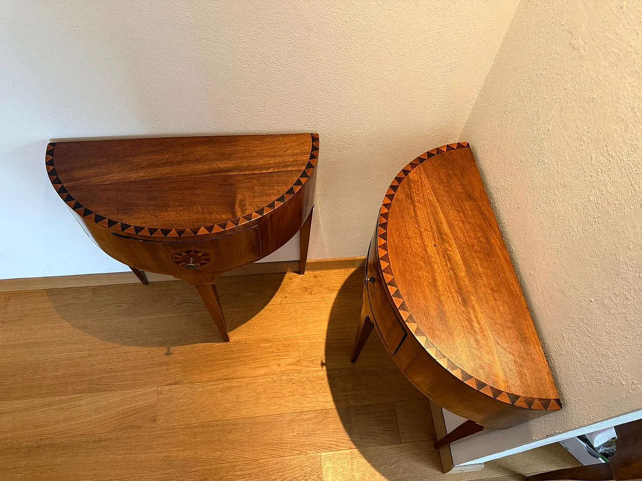 Mid-century Italian Neoclassical style inlaid walnut Atelier, 50s 9