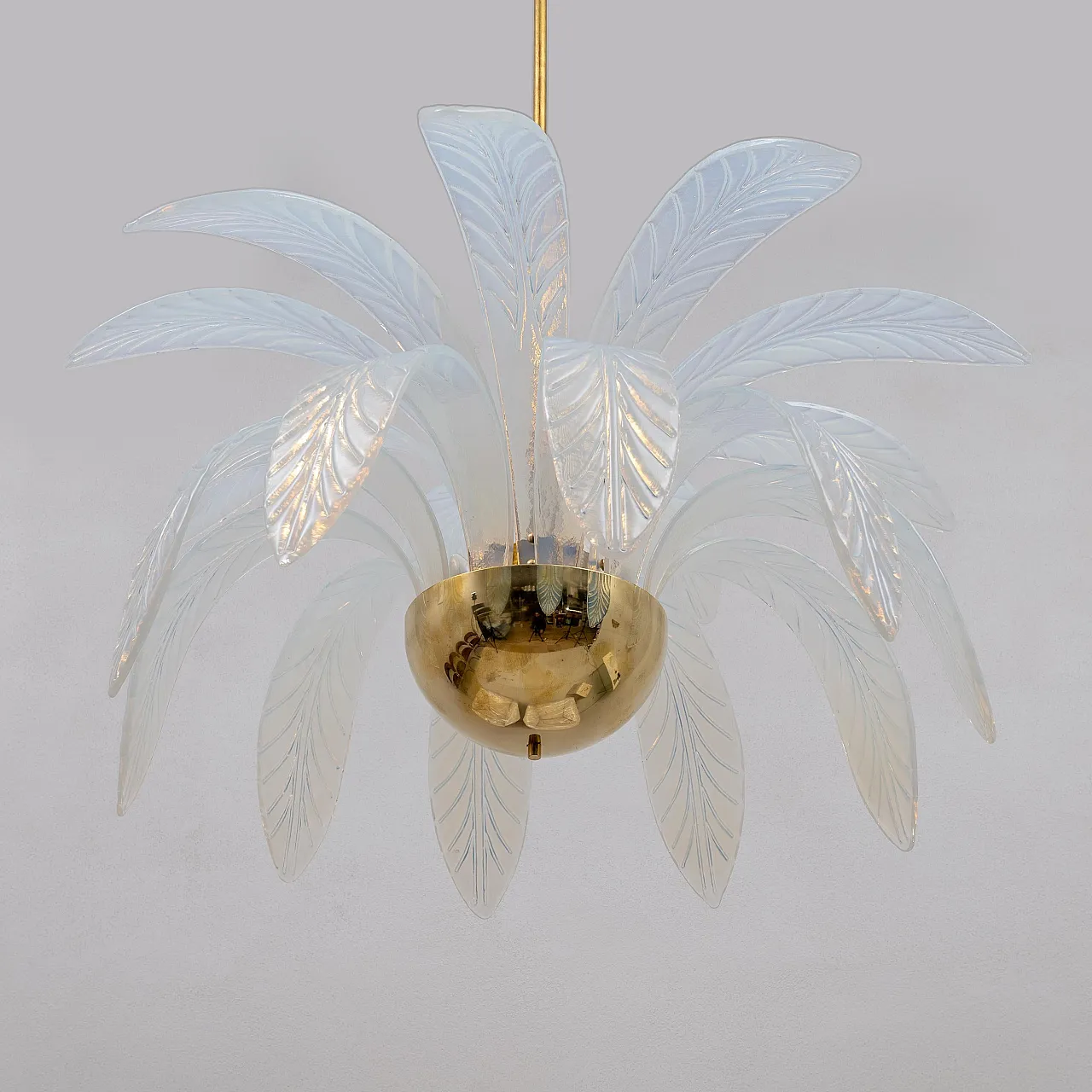 Iridescent Murano glass and brass palm leaves chandelier, 20th century 4