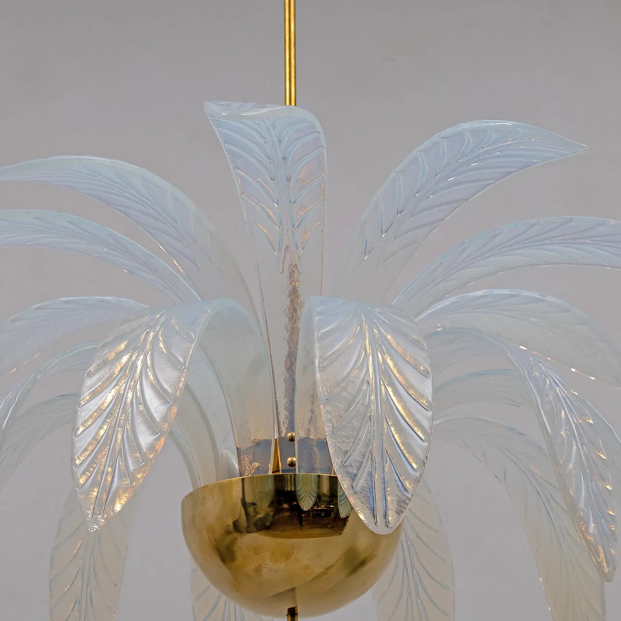 Iridescent Murano glass and brass palm leaves chandelier, 20th century 6