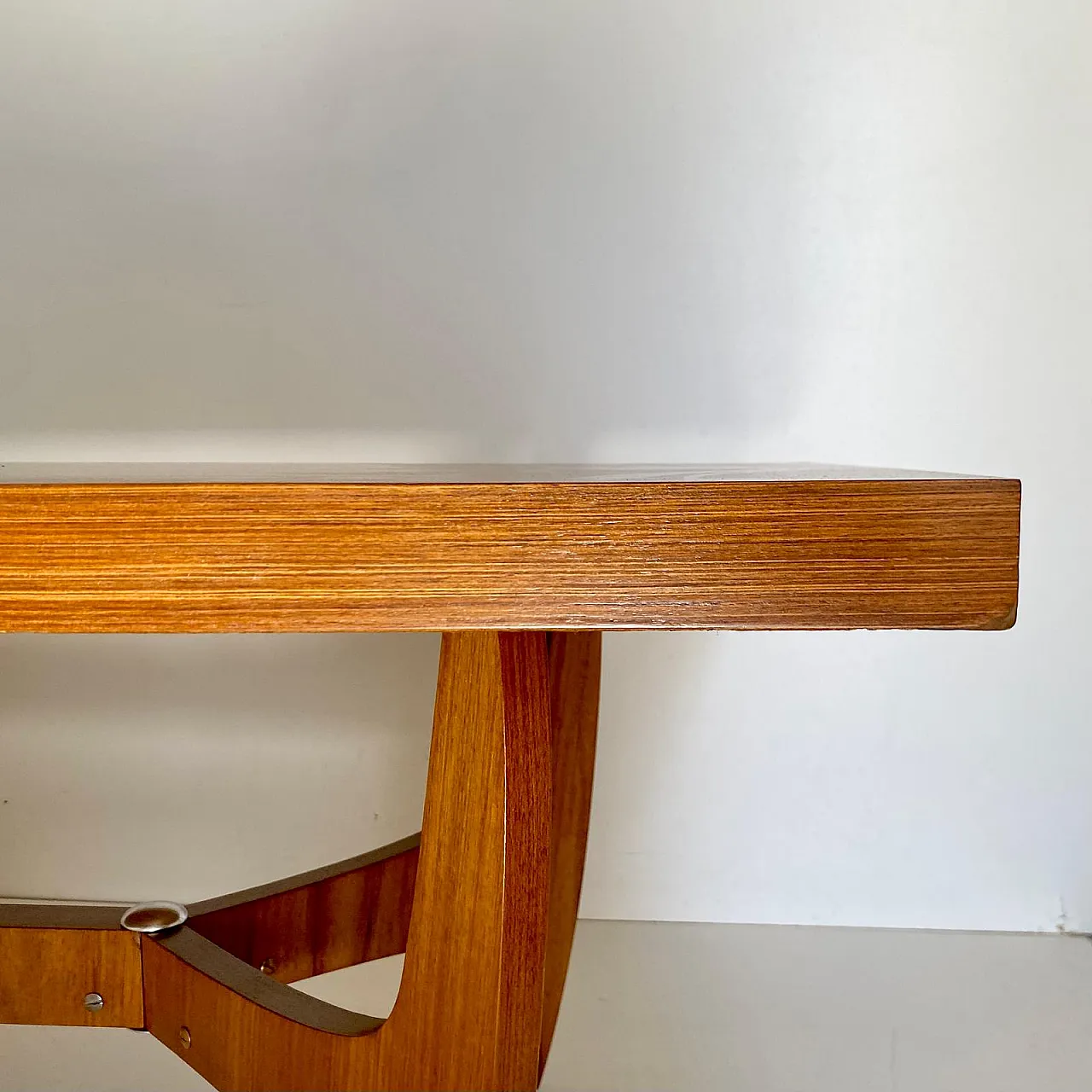 Large coffee table in walnut wood, Italy, 1960s 24
