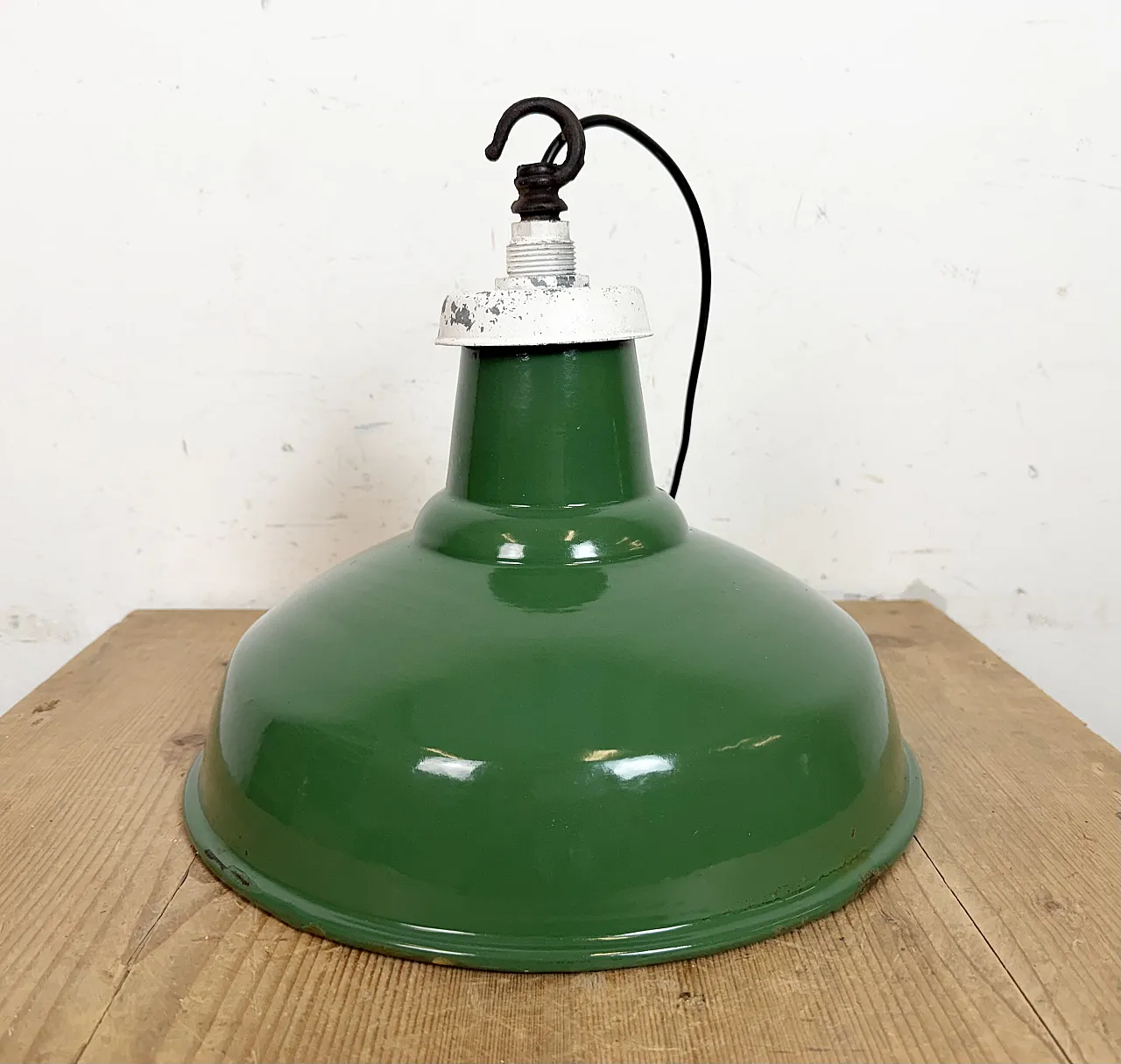 Industrial British Green Enamel Factory Pendant Lamp, 1960s 10