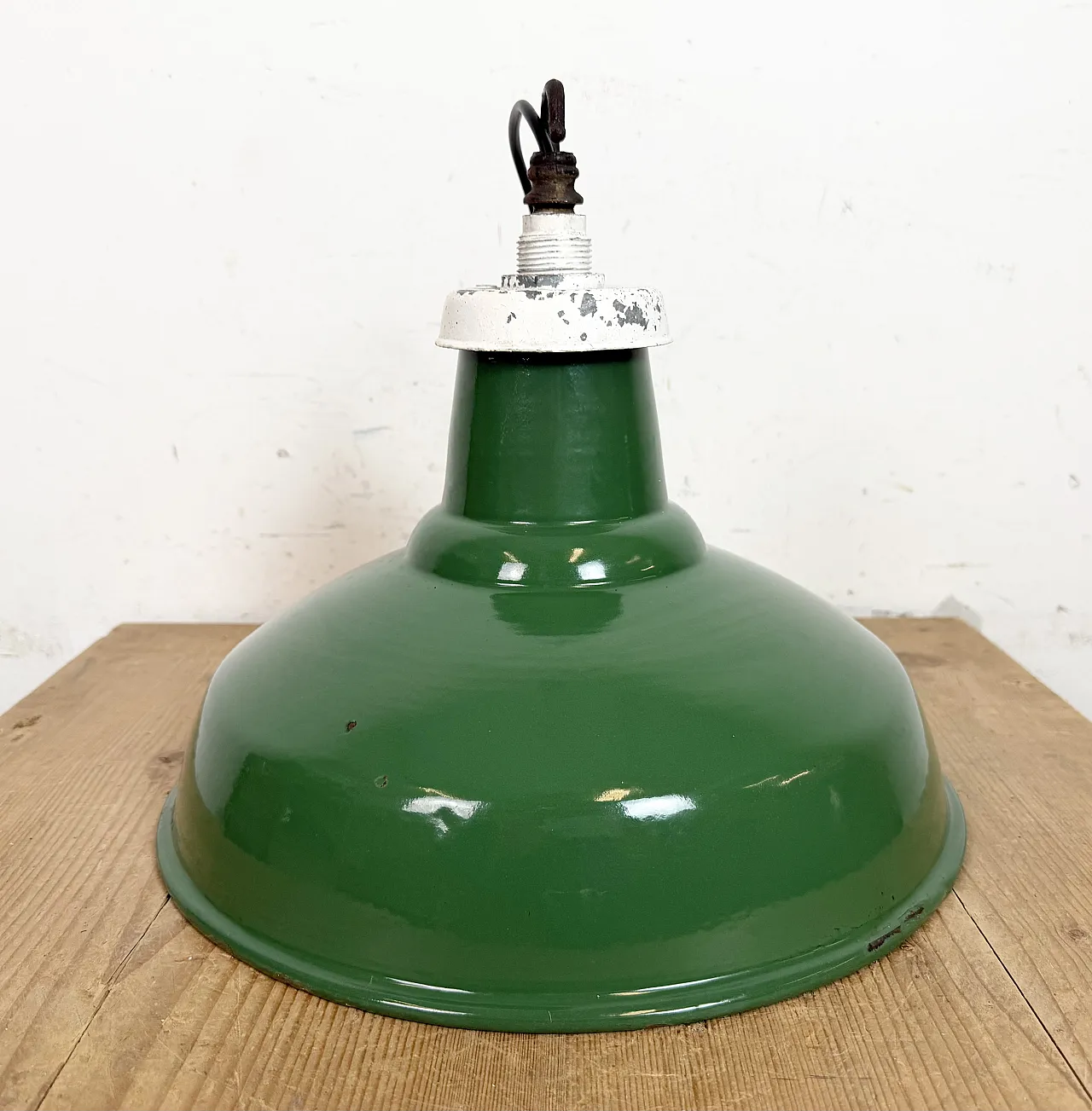 Industrial British Green Enamel Factory Pendant Lamp, 1960s 11