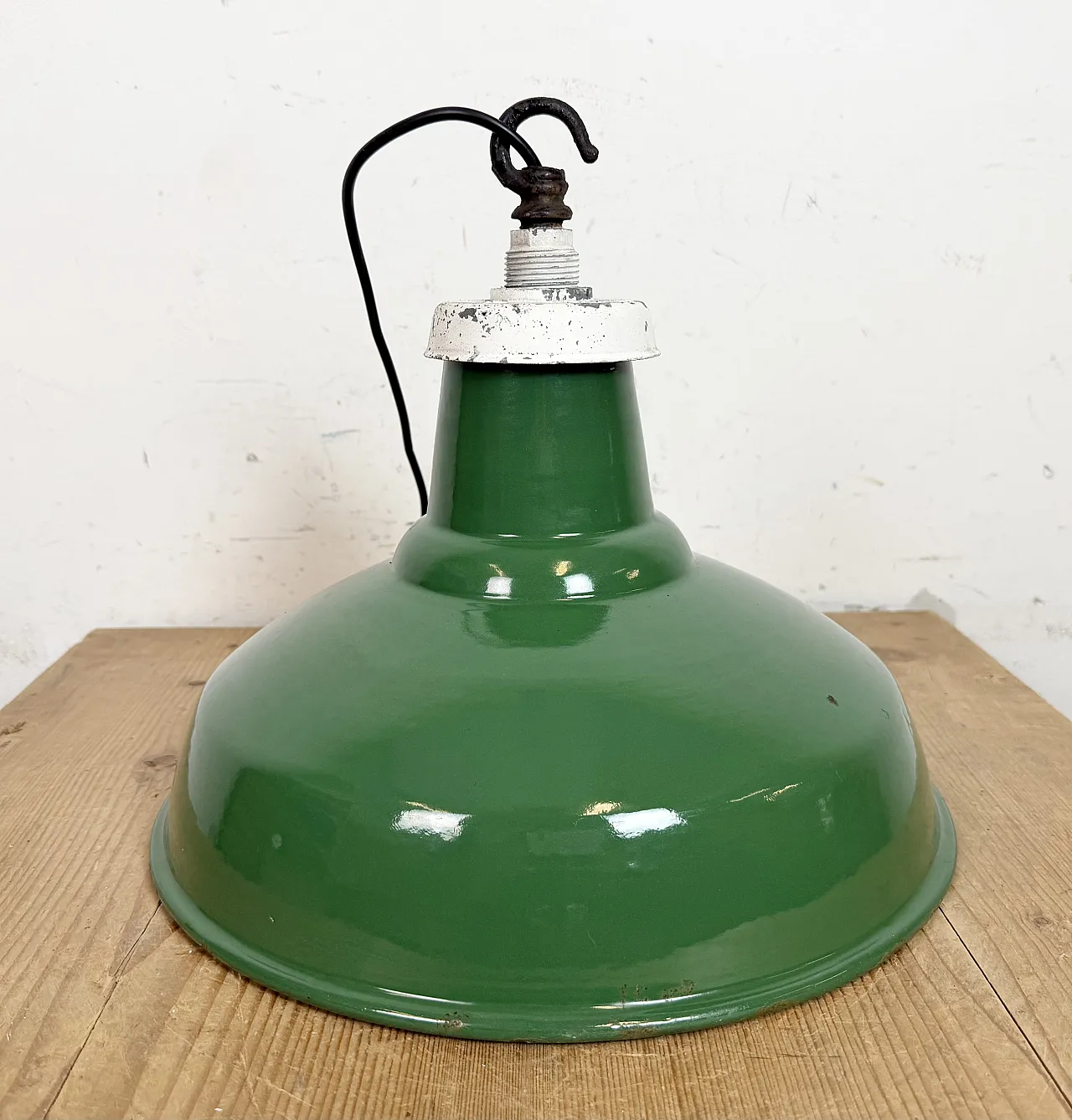 Industrial British Green Enamel Factory Pendant Lamp, 1960s 12