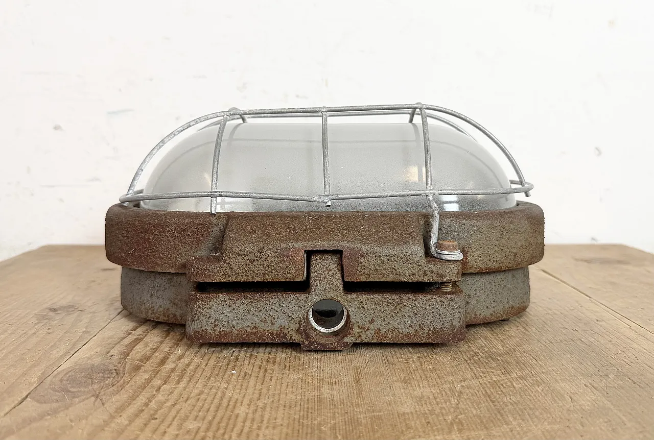 Grey Industrial Cast Iron Wall Light from Elektrosvit, 1960s 3