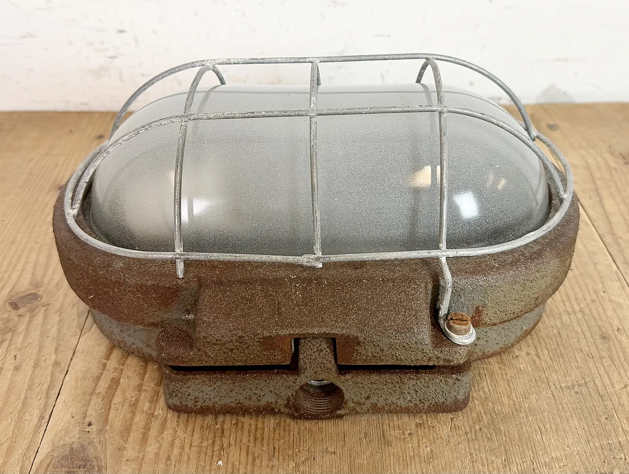 Grey Industrial Cast Iron Wall Light from Elektrosvit, 1960s 5