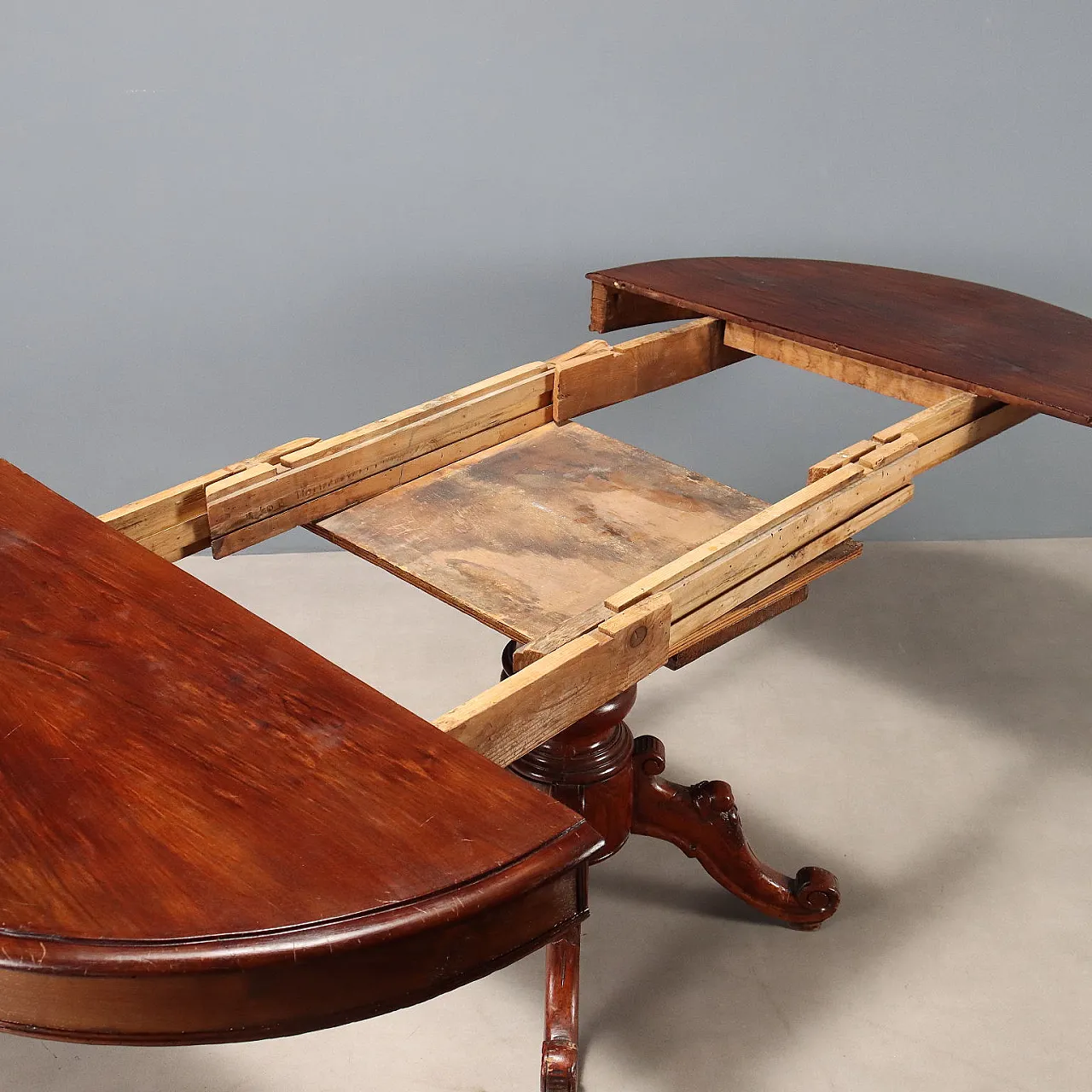 Tavolo allungabile in rovere e pioppo tinto noce, '800 5