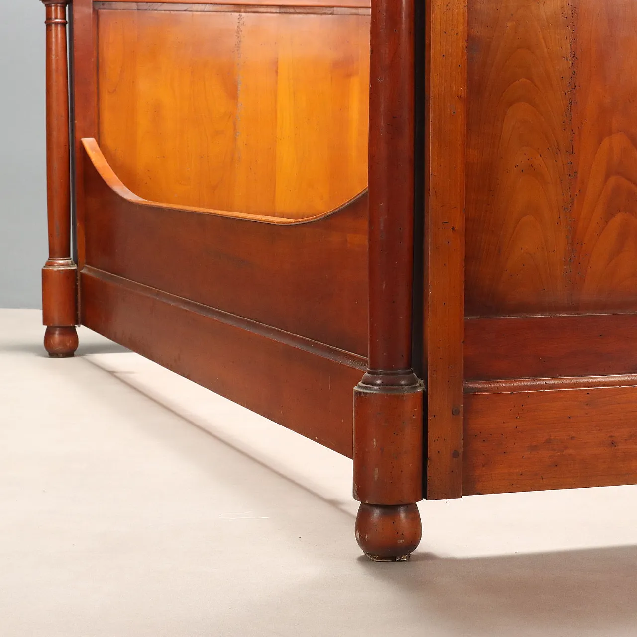 Empire style queen bed in cherry, 20th century 6