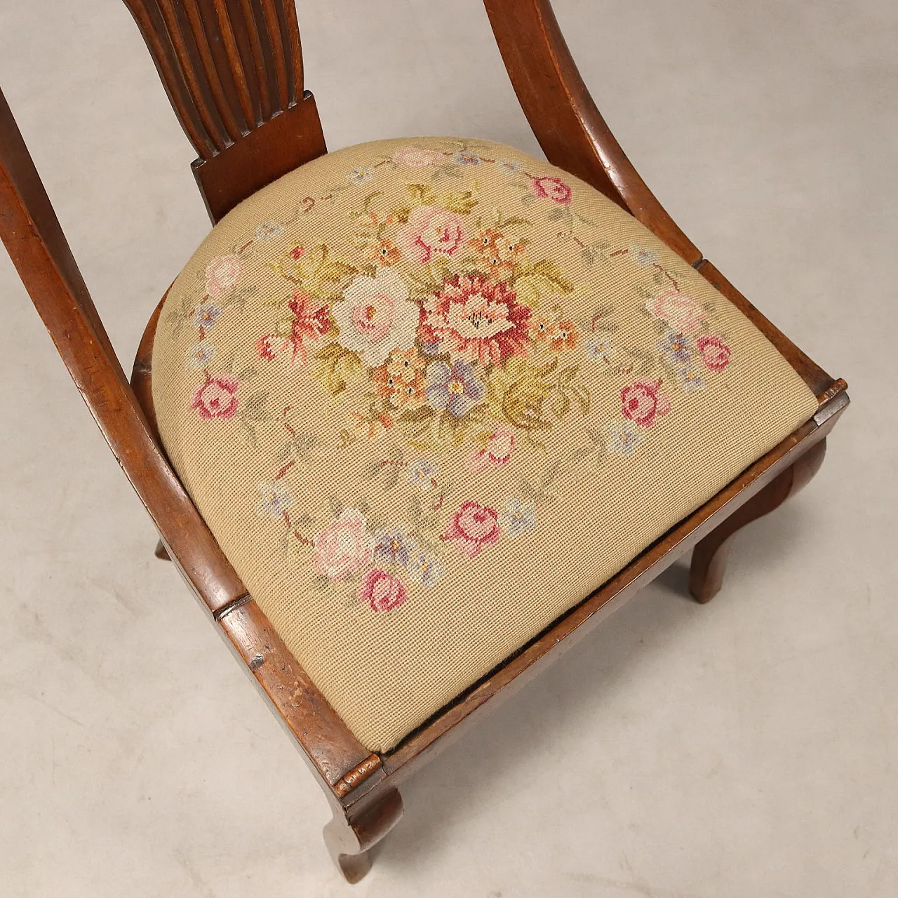 Coppia di sedie Luigi Filippo in noce, tardo '800 8